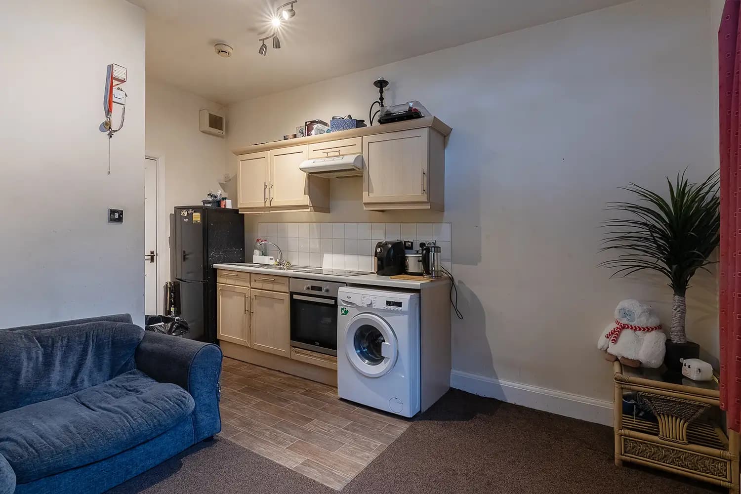 property photo 5 of 26