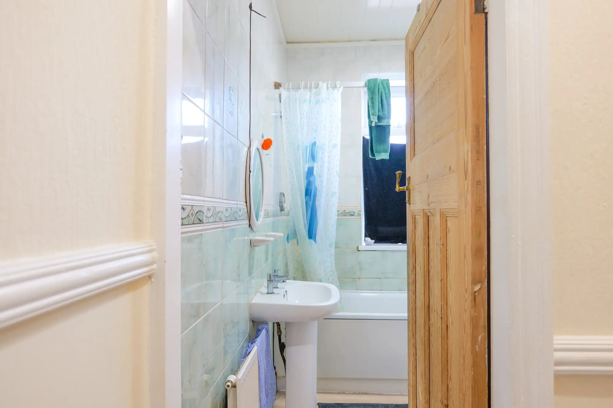 property photo 8 of 17