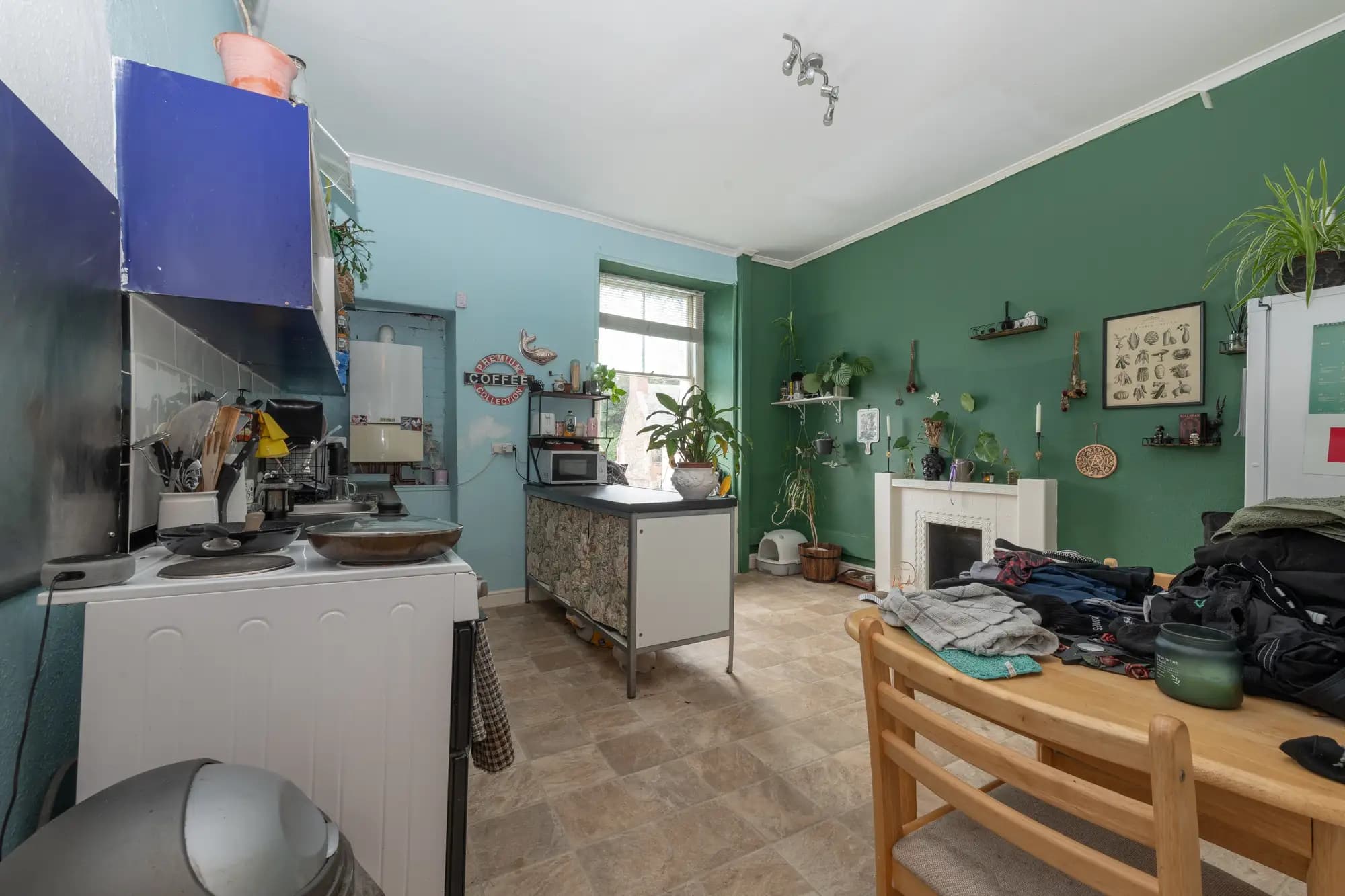 property photo 13 of 30