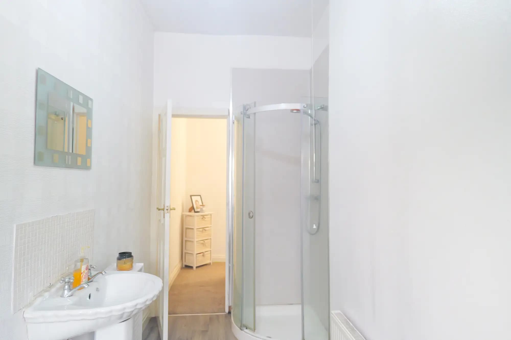 property photo 8 of 20