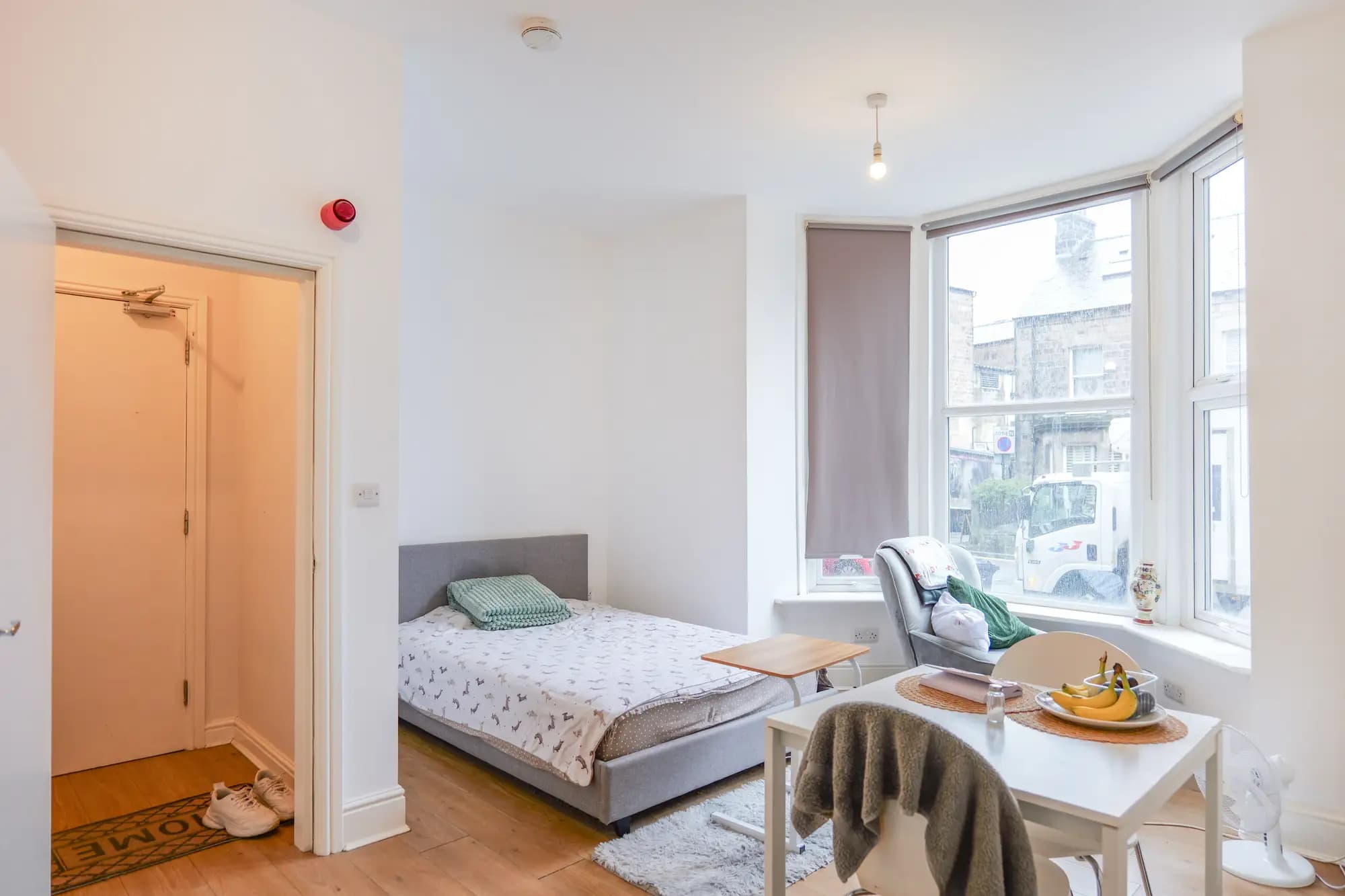 property photo 21 of 40