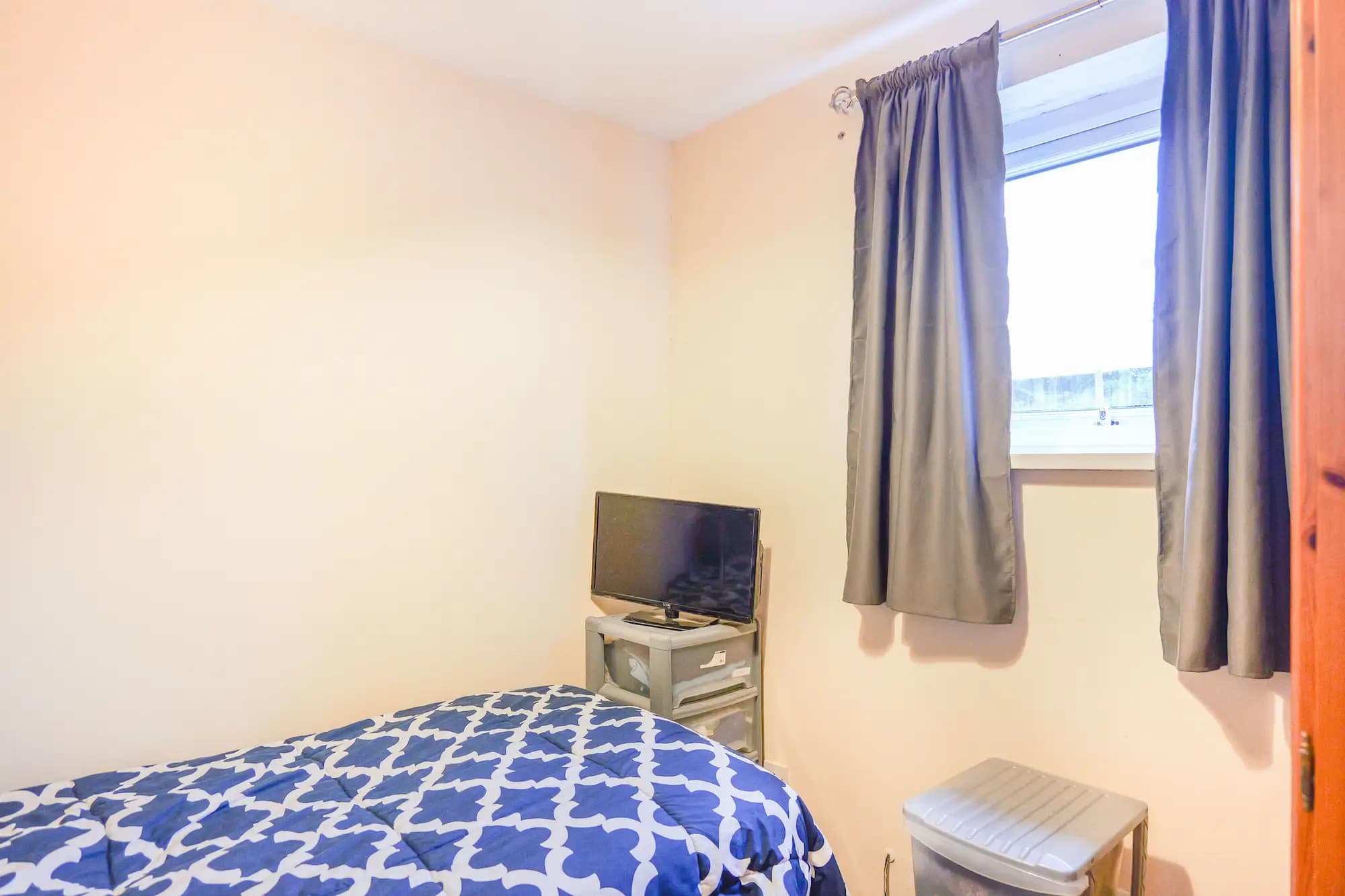 property photo 11 of 20