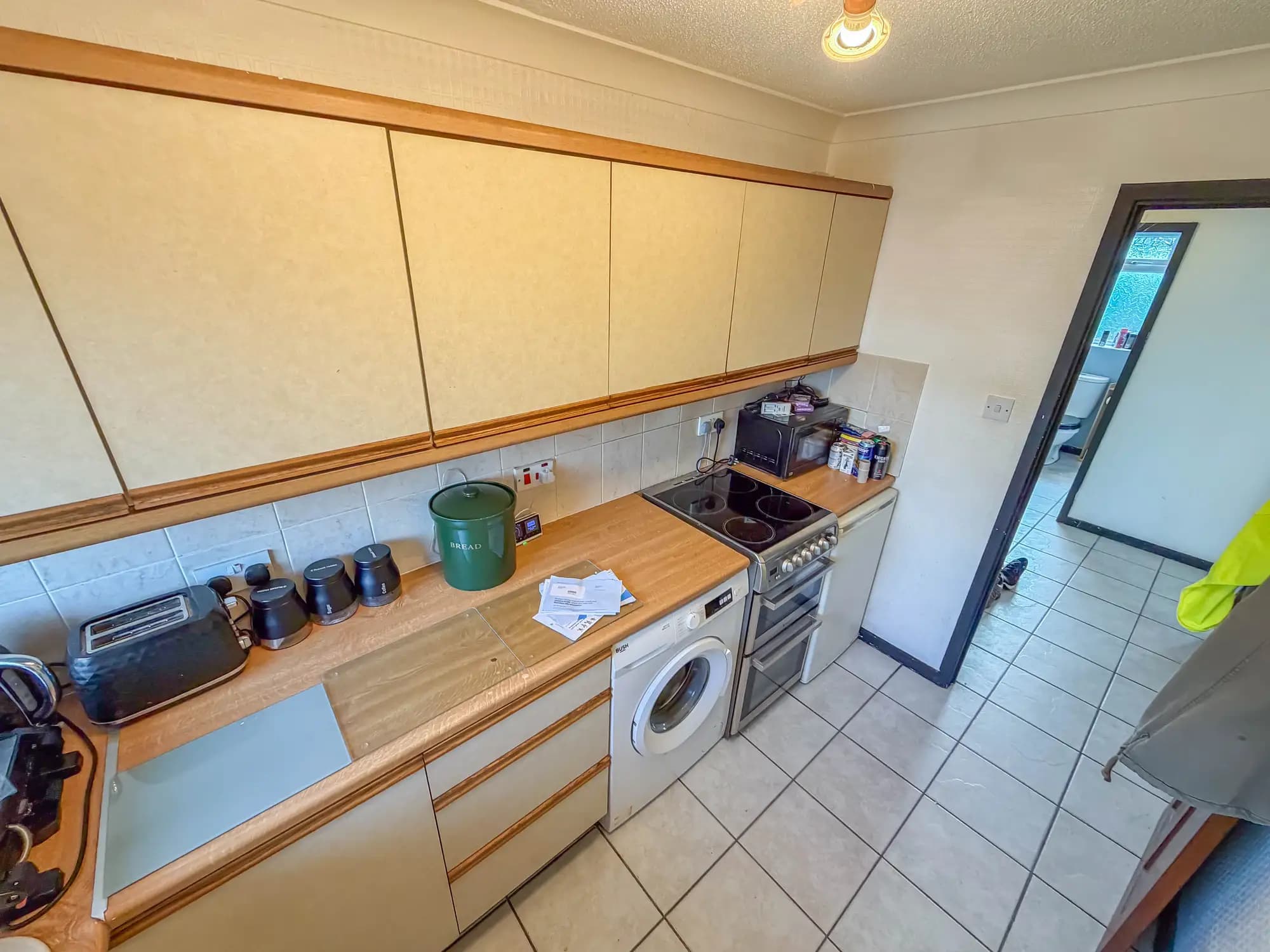 property photo 7 of 18