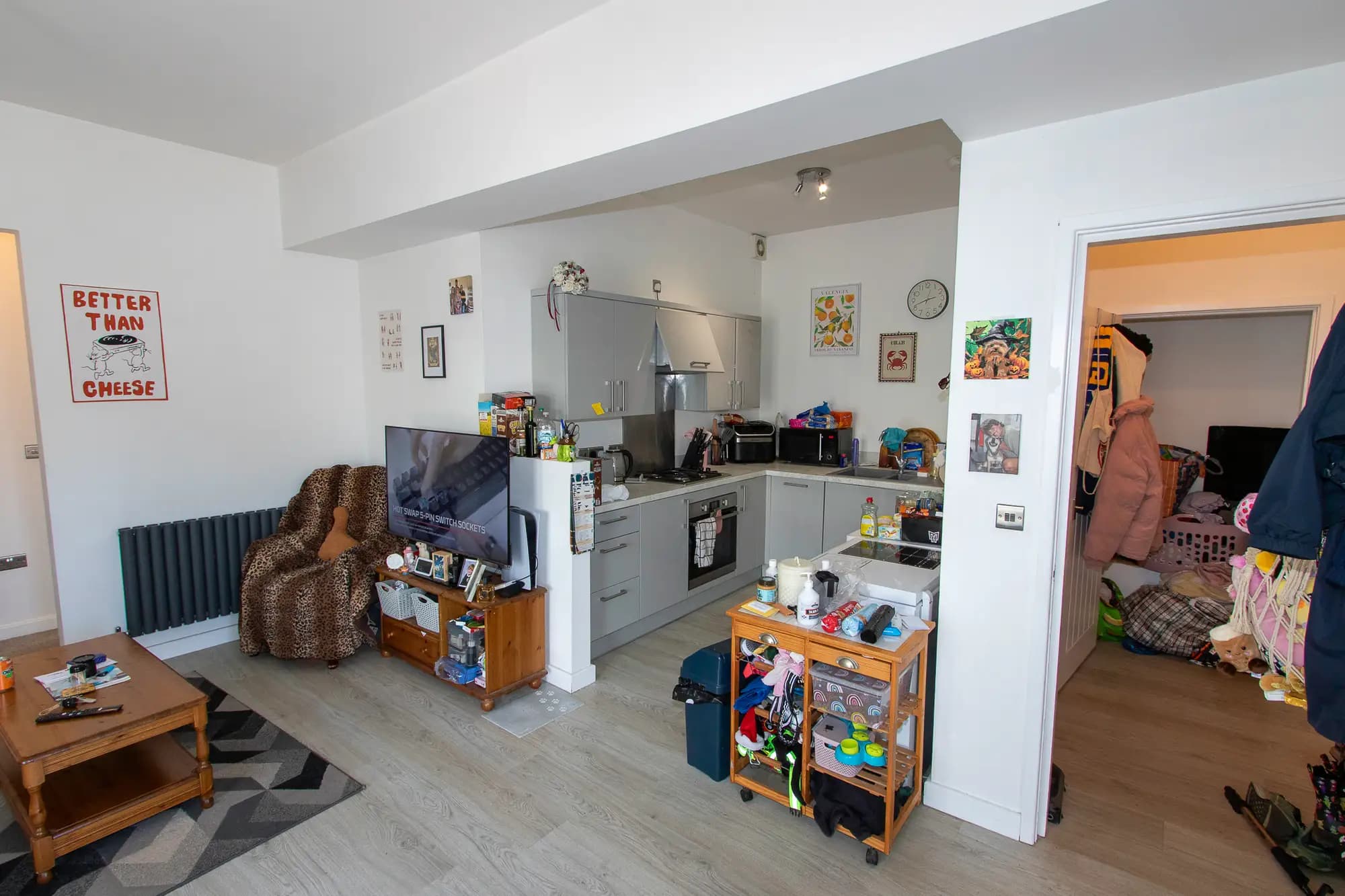 property photo 4 of 15
