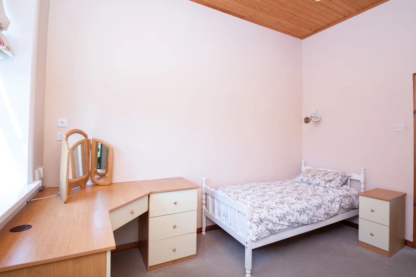 property photo 21 of 47