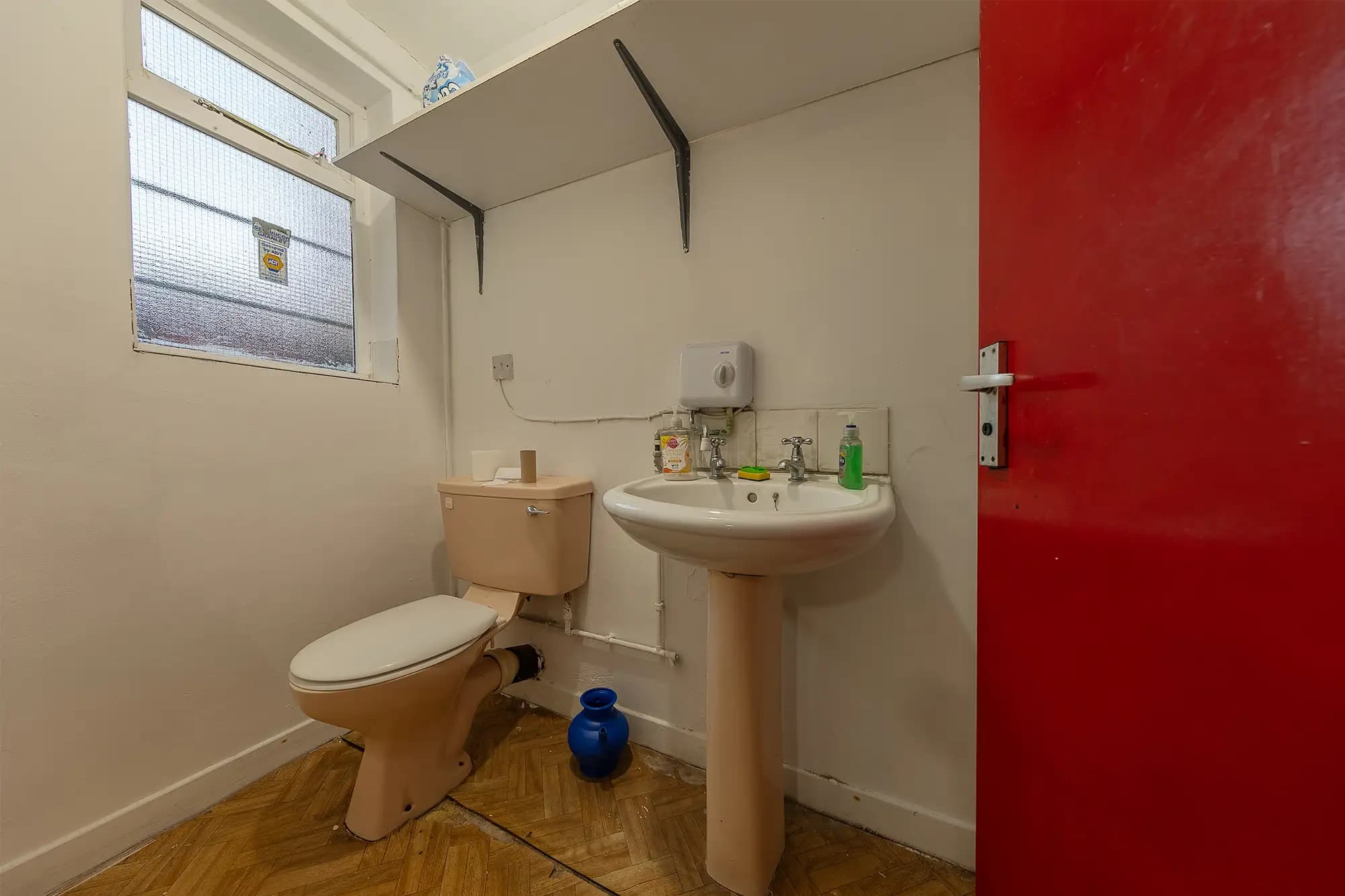 property photo 11 of 27