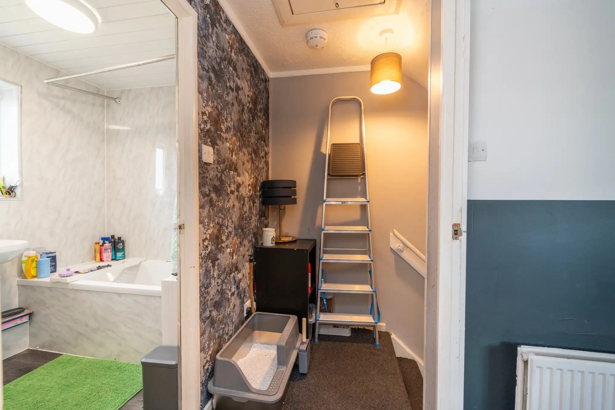 property photo 21 of 37