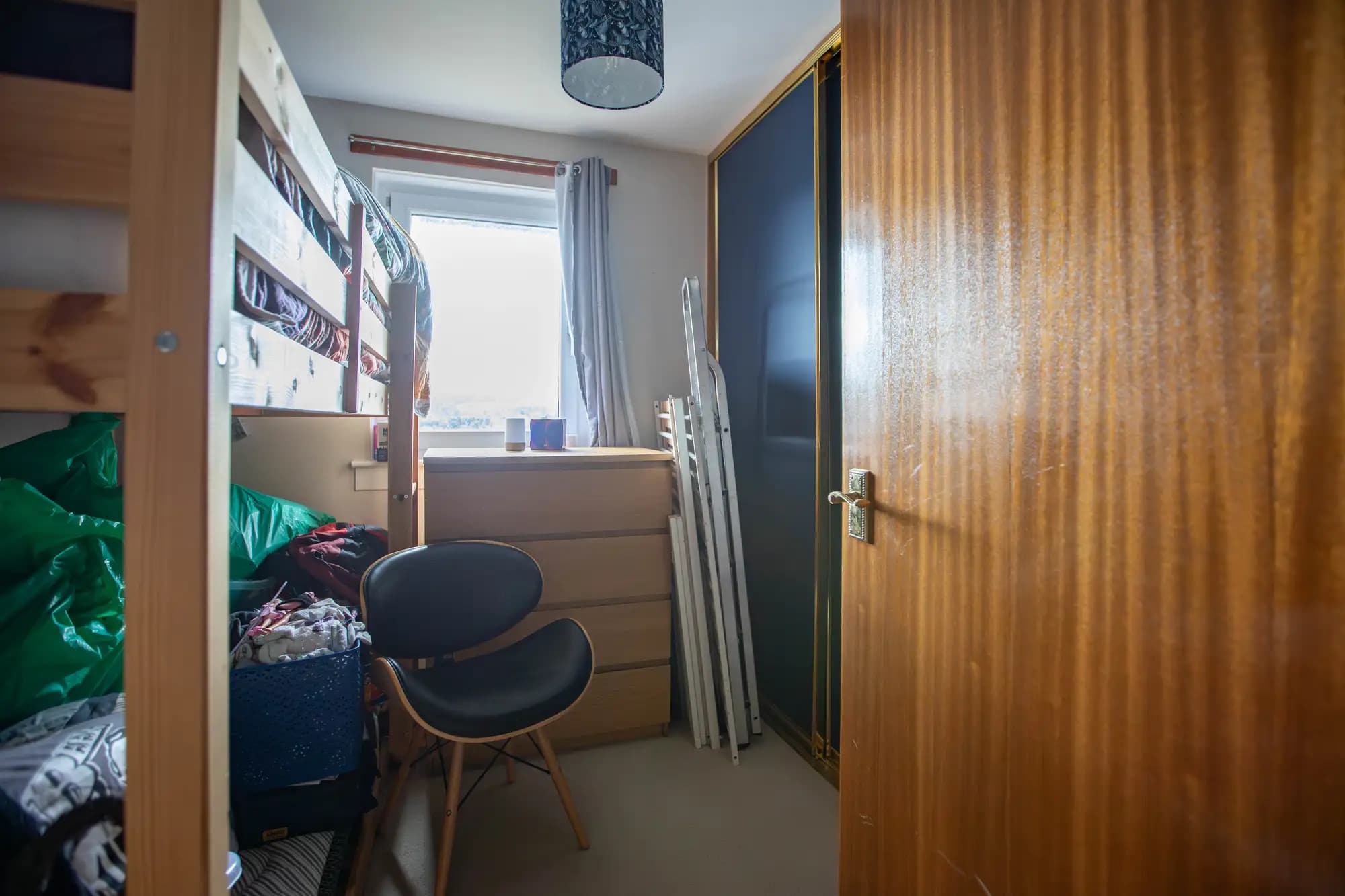property photo 18 of 27