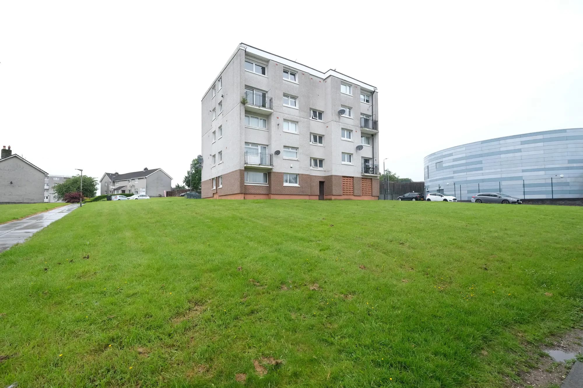 property photo 16 of 17
