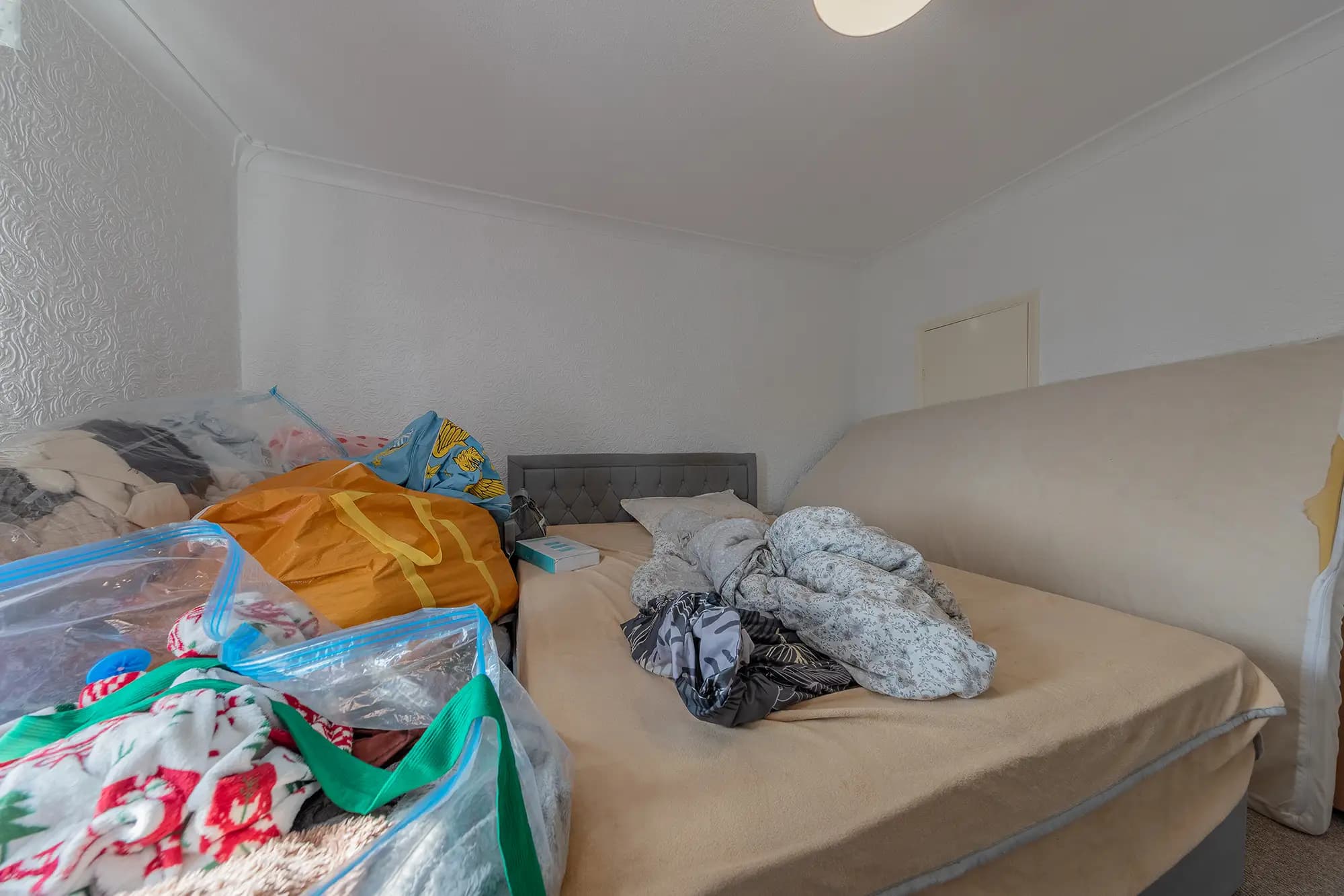 property photo 11 of 19