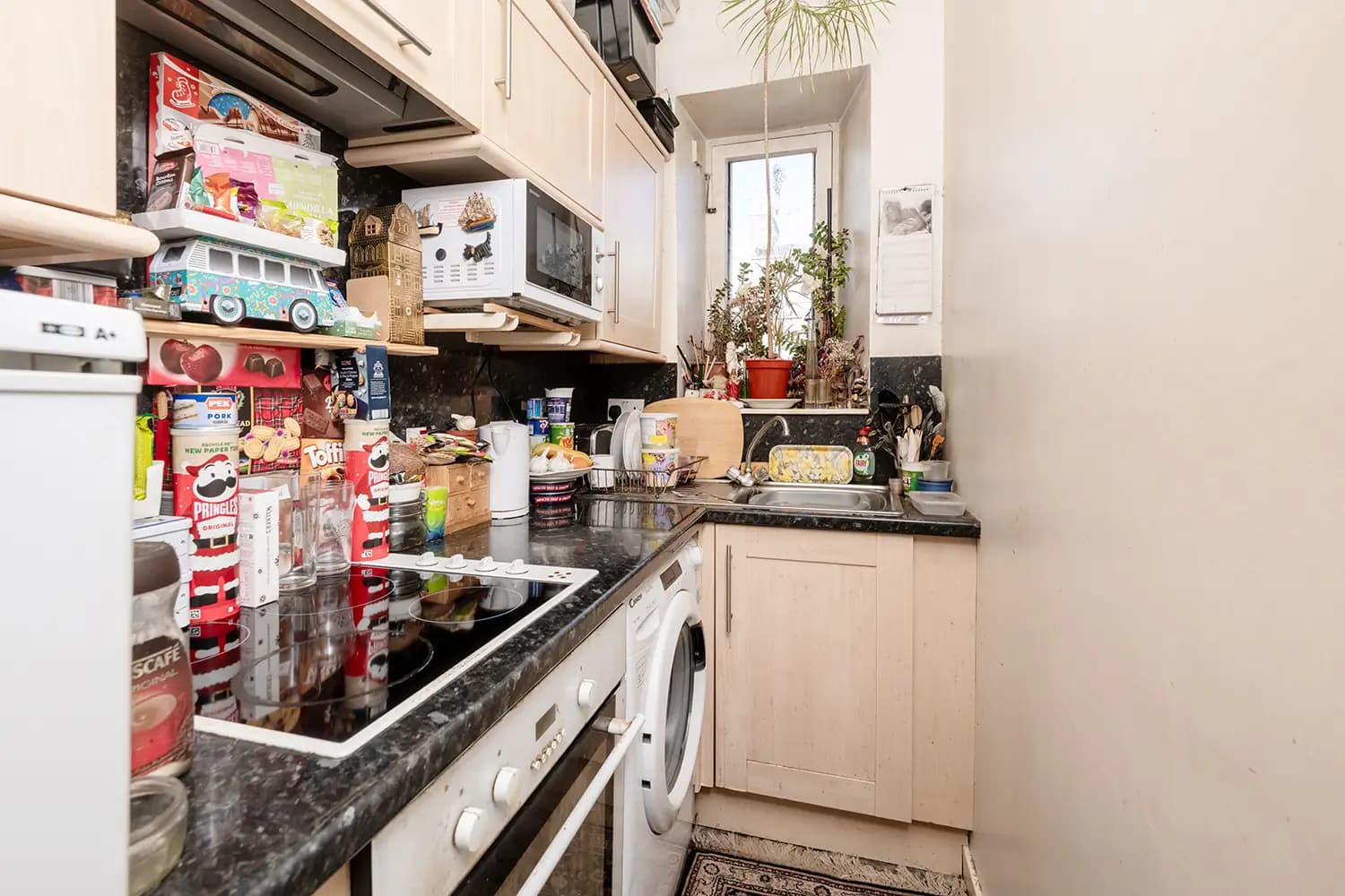 property photo 6 of 13