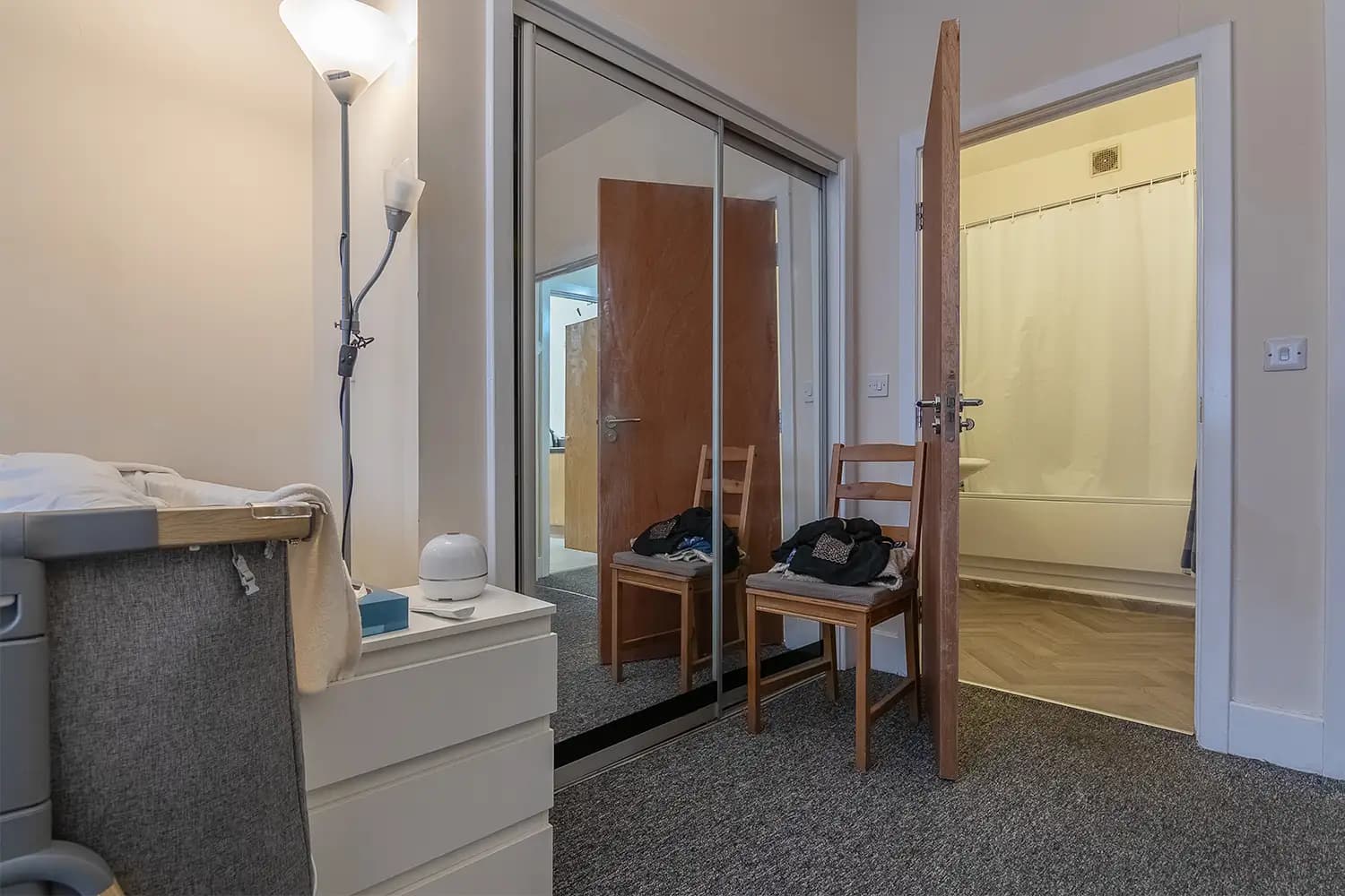 property photo 11 of 27