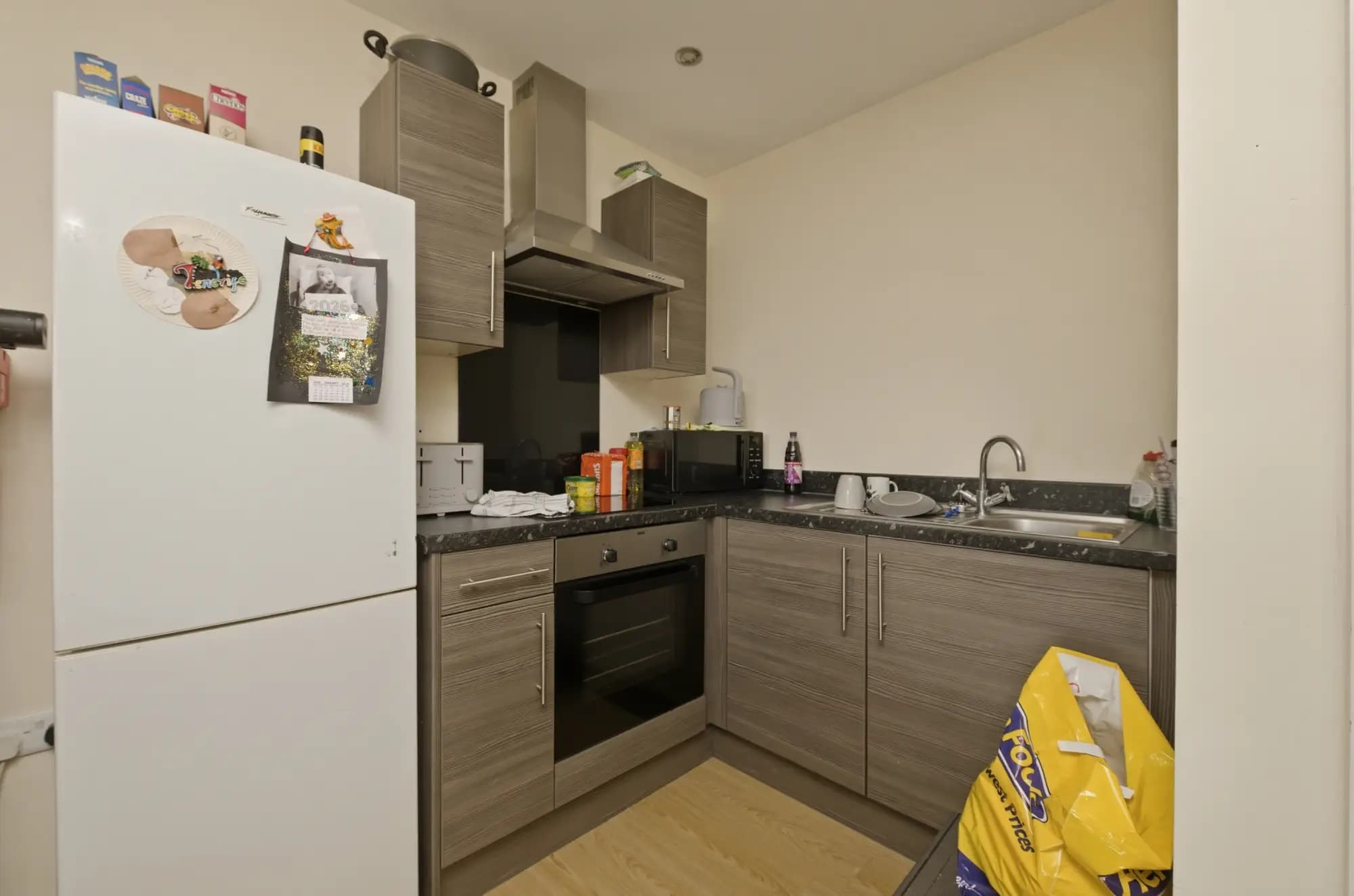 property photo 7 of 14