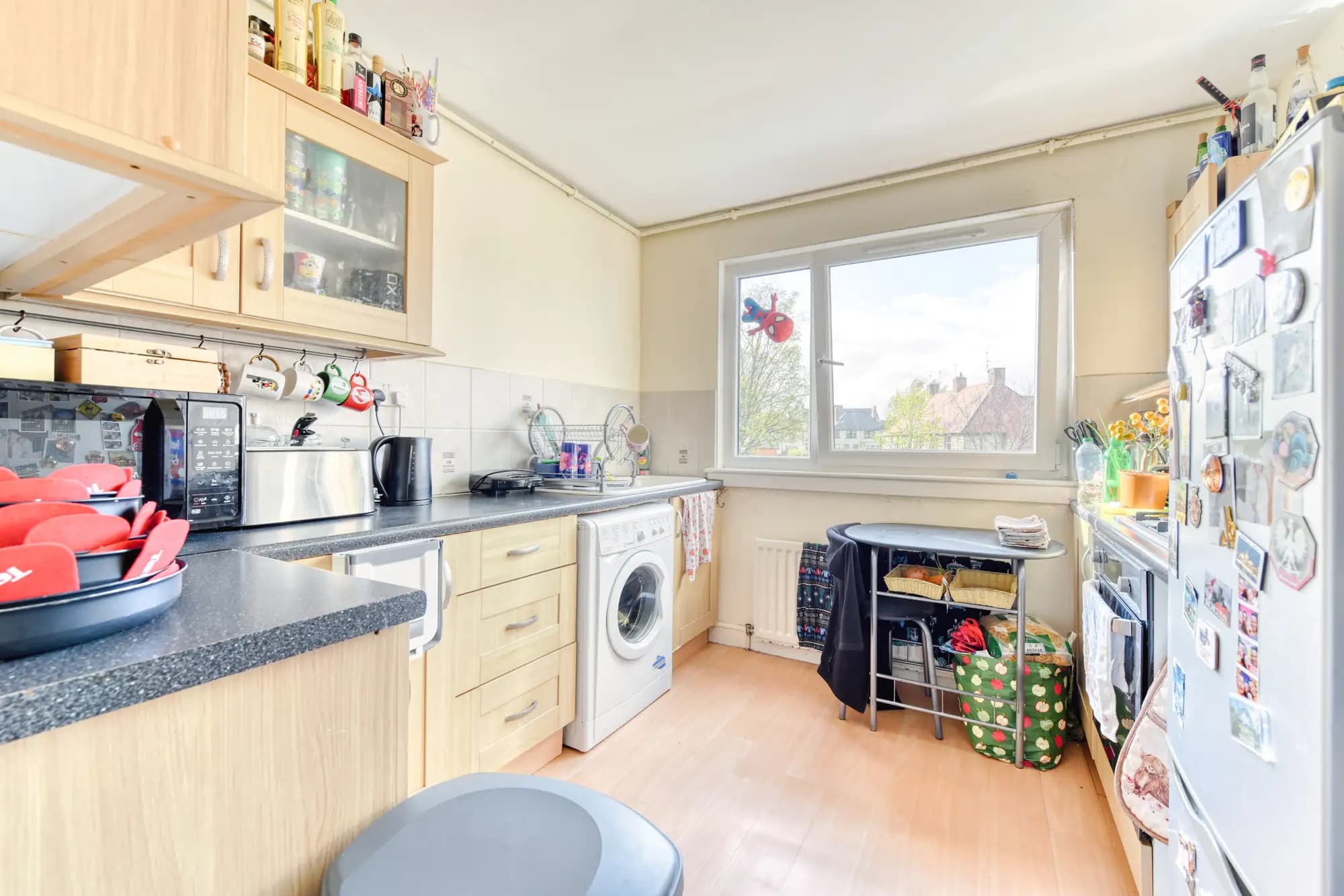 property photo 8 of 23