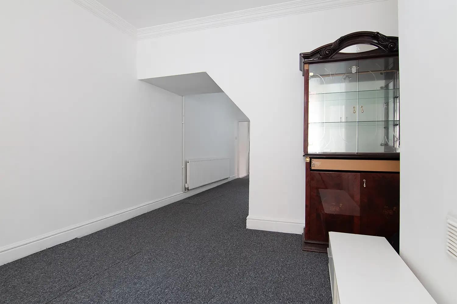 property photo 6 of 30