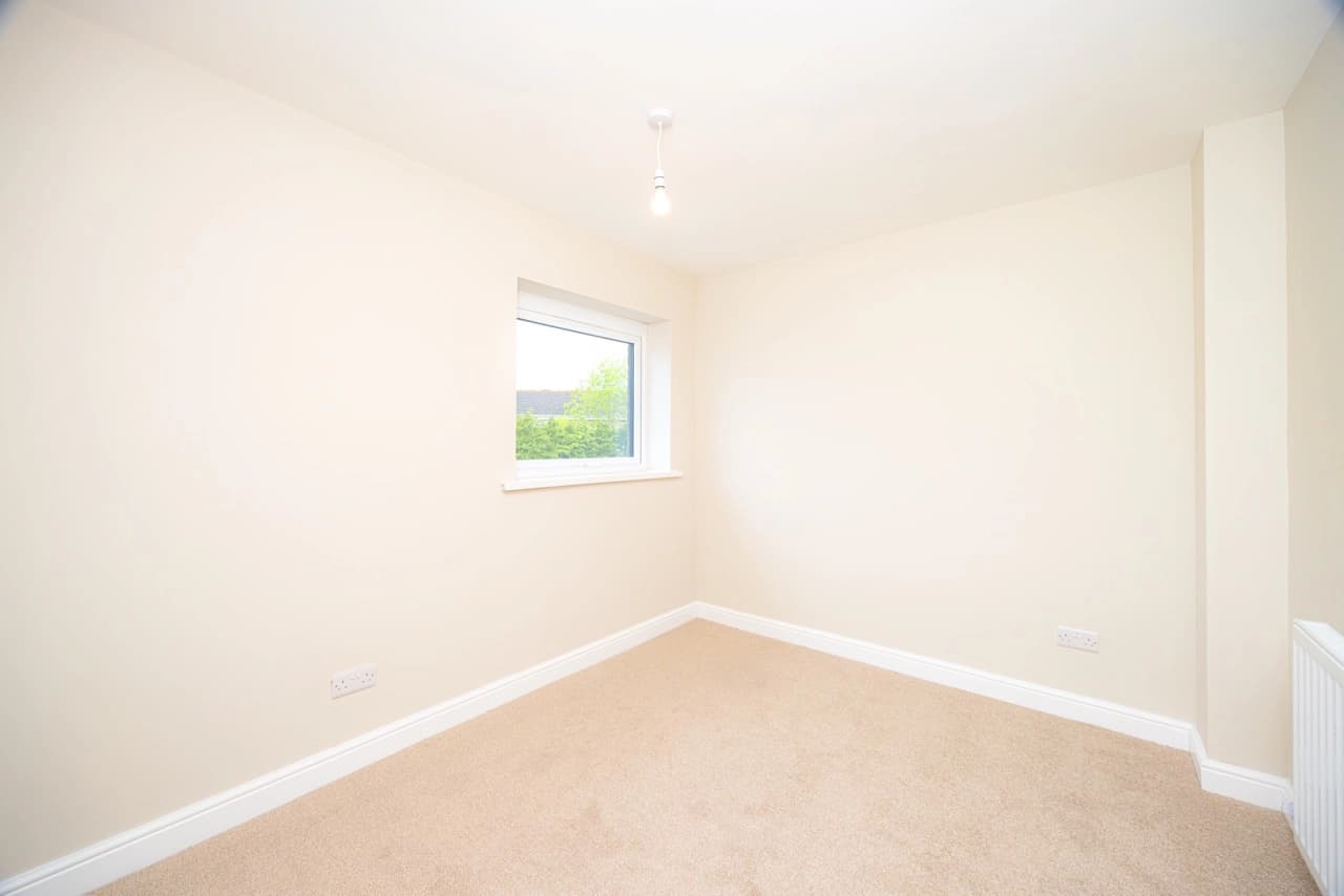 property photo 12 of 20