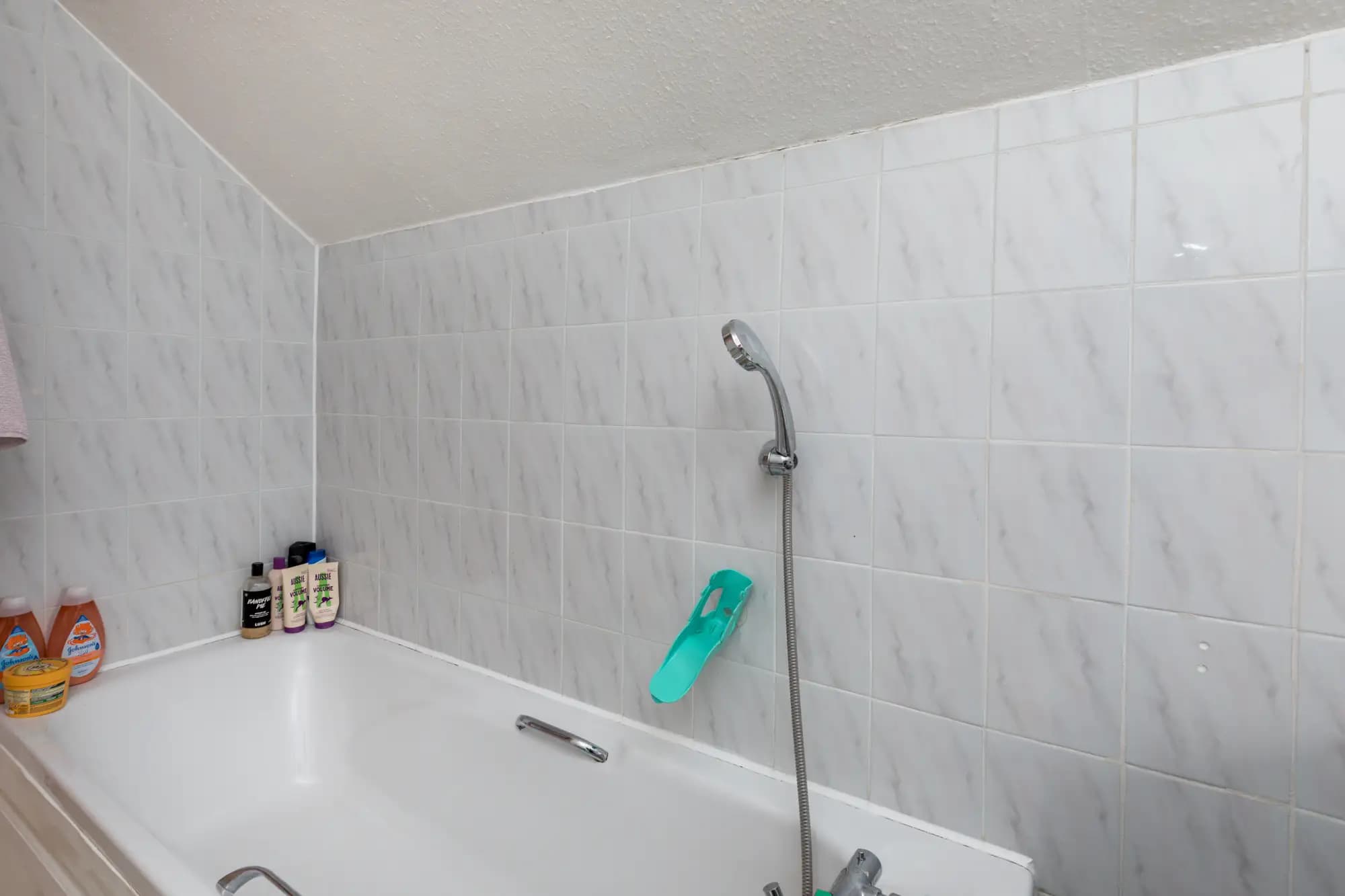 property photo 10 of 18