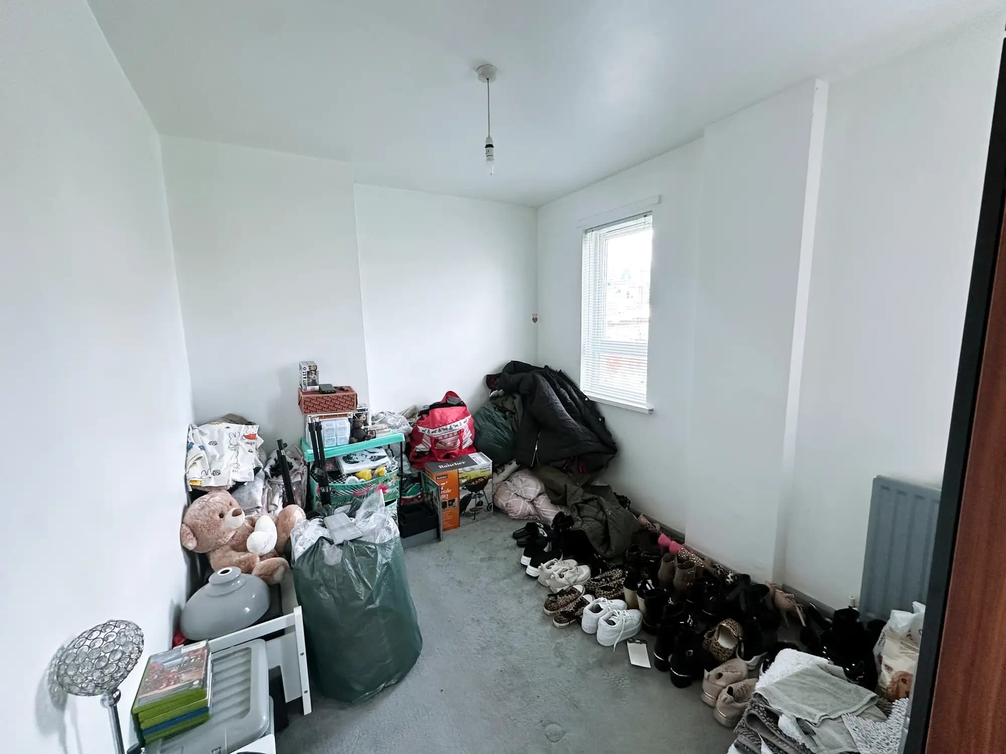 property photo 12 of 32