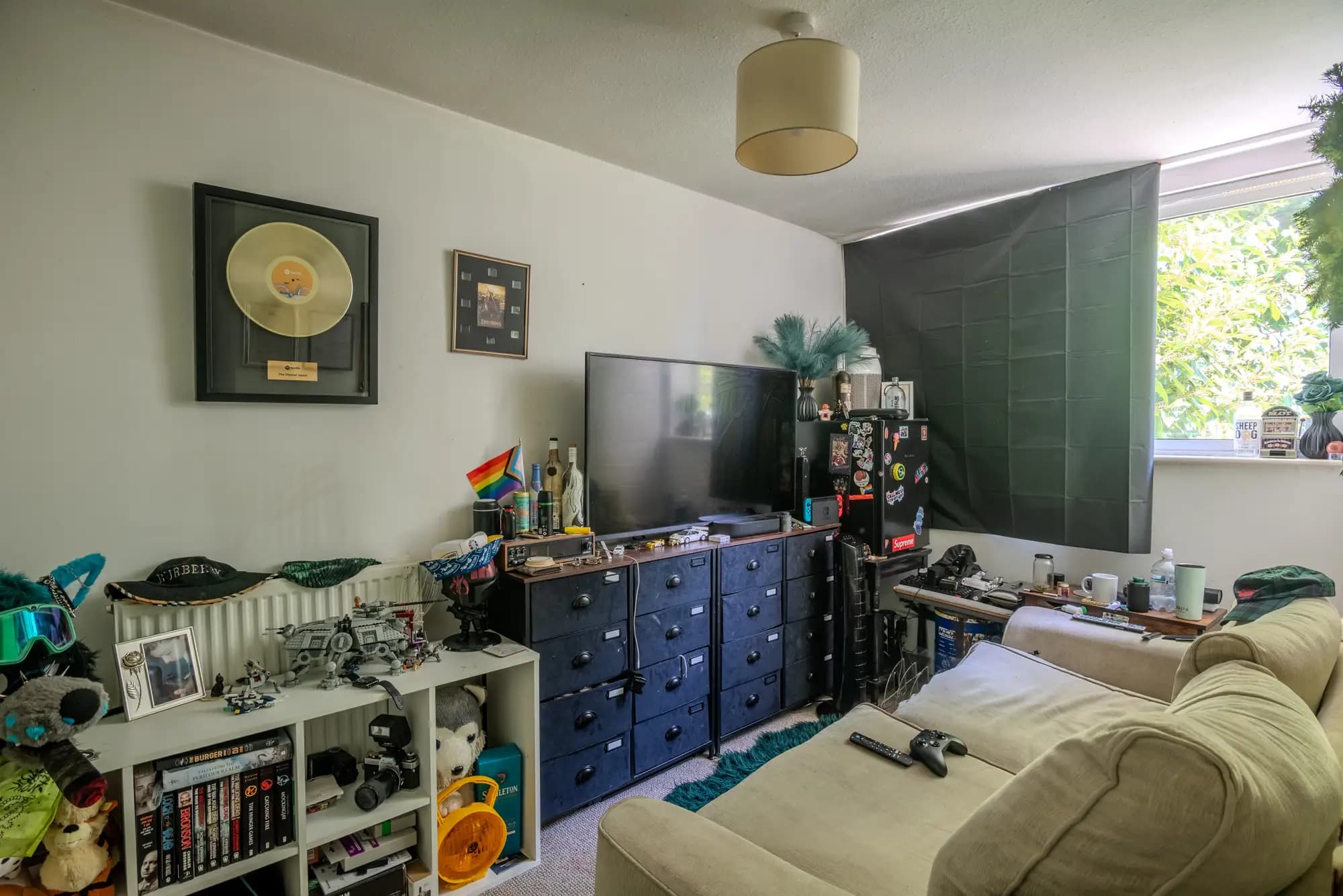 property photo 3 of 16