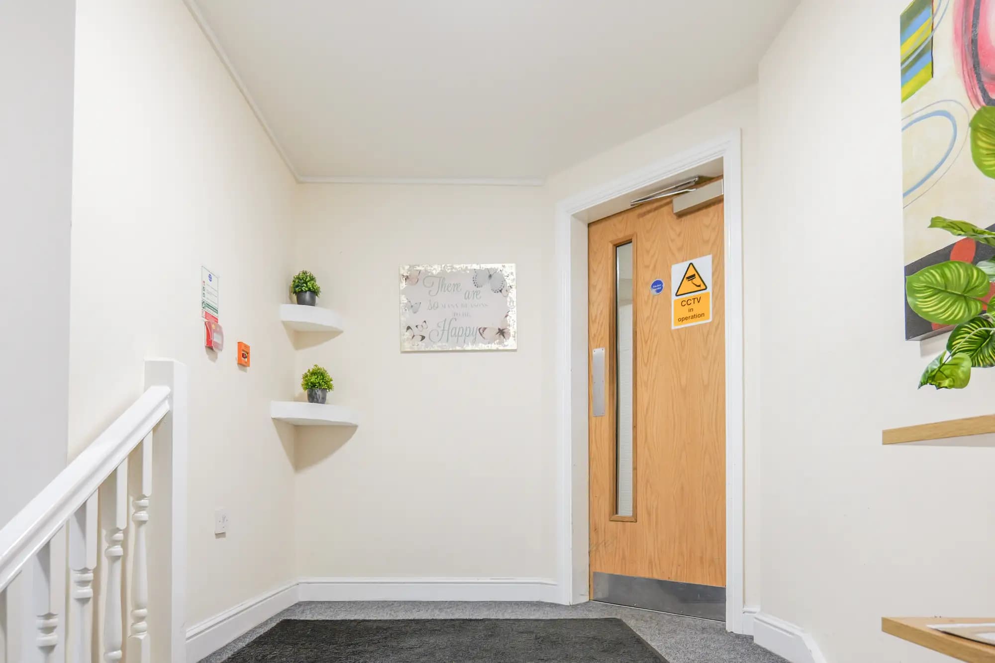 property photo 7 of 13