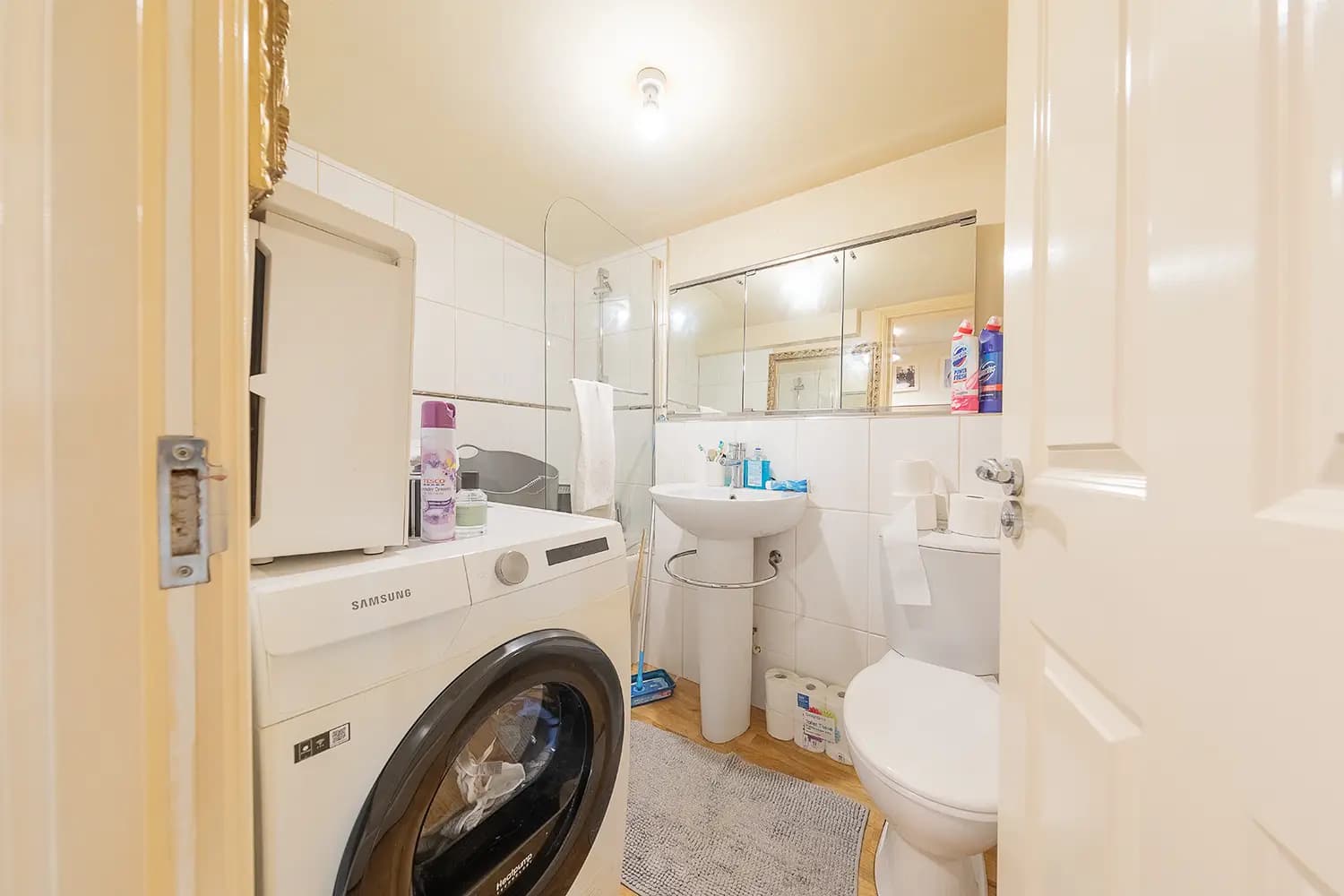 property photo 8 of 25