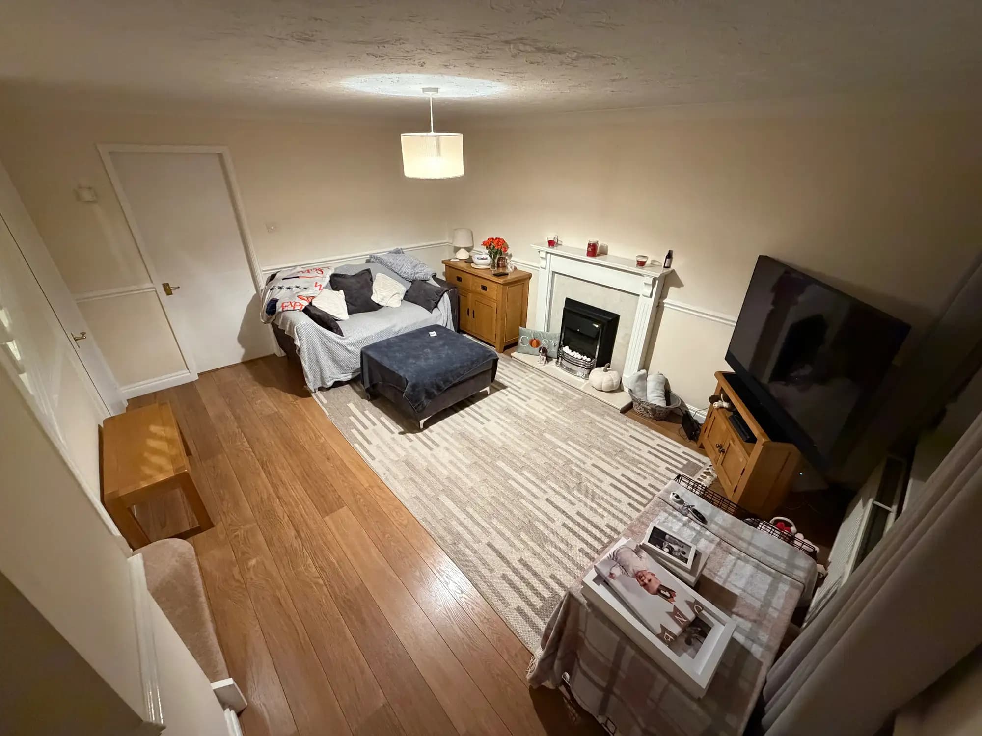 property photo 4 of 17