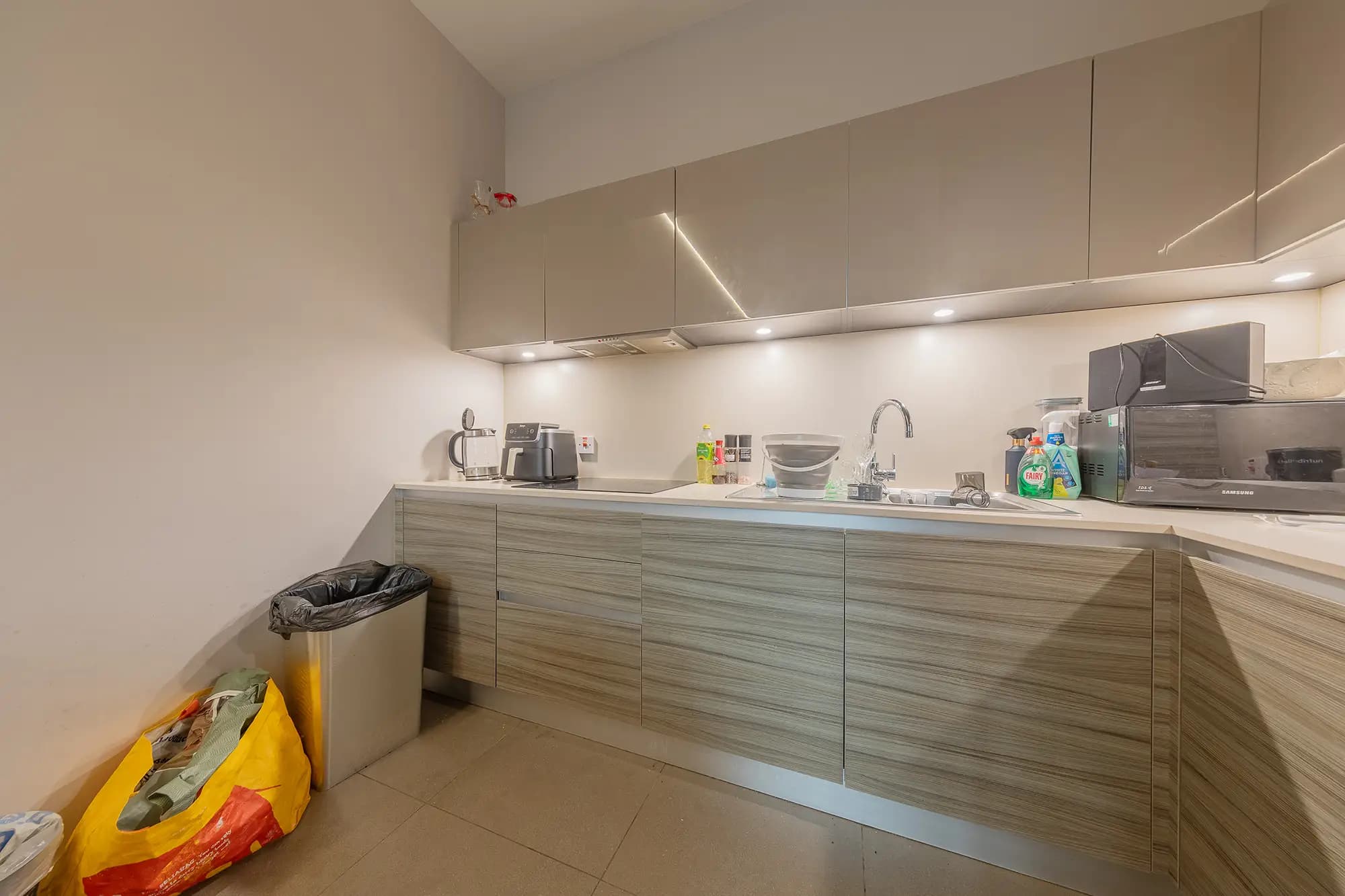 property photo 6 of 21