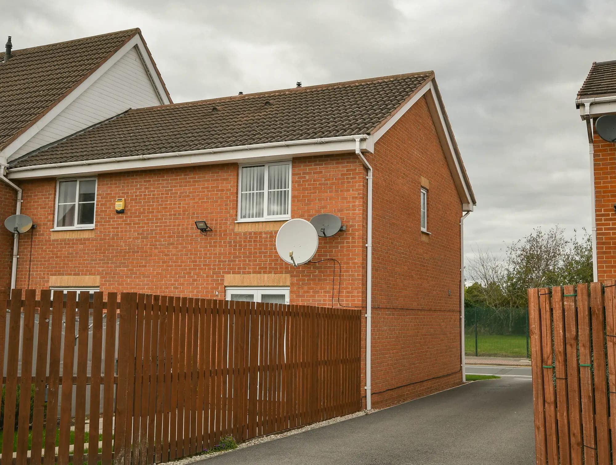 property photo 21 of 23