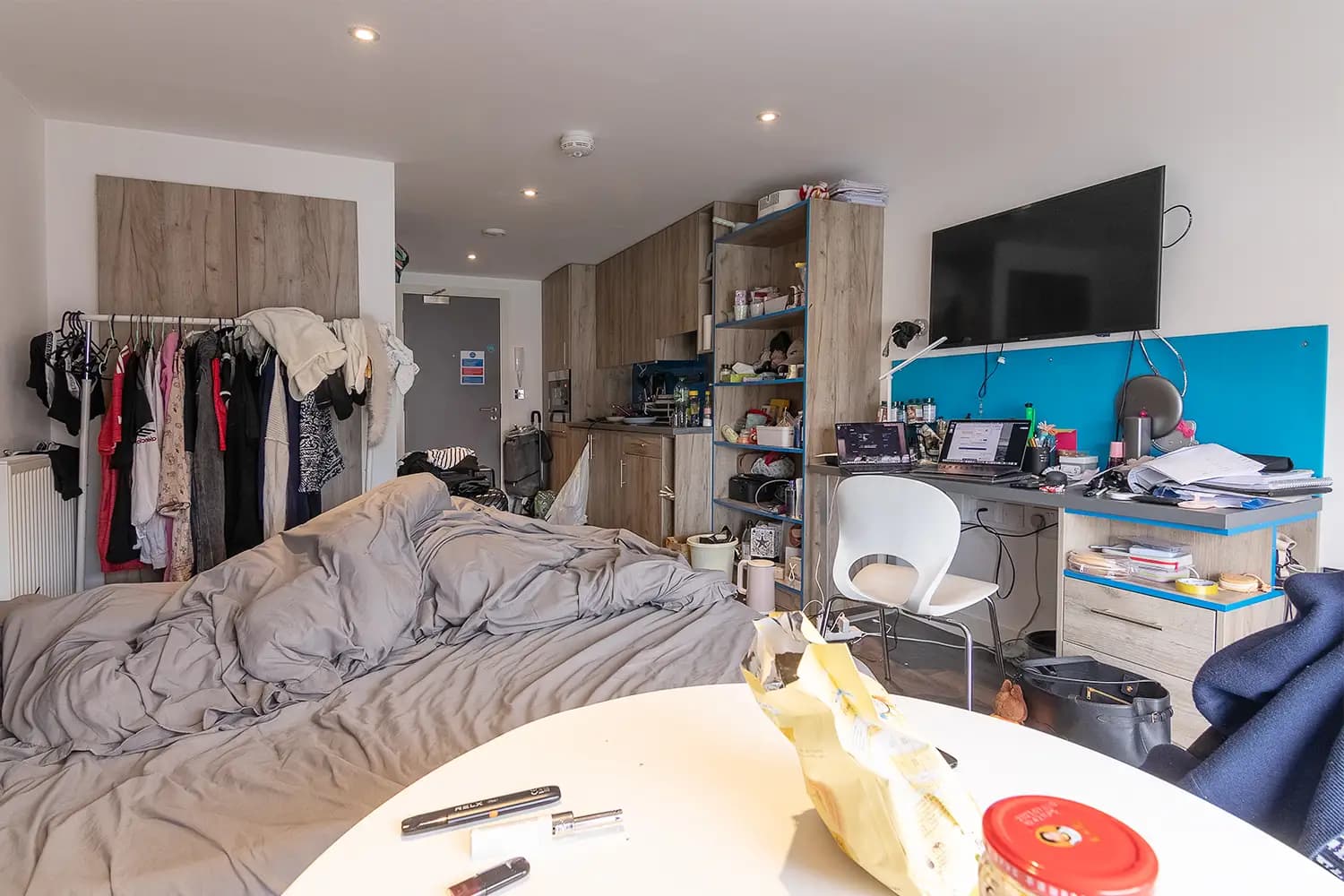 property photo 6 of 15