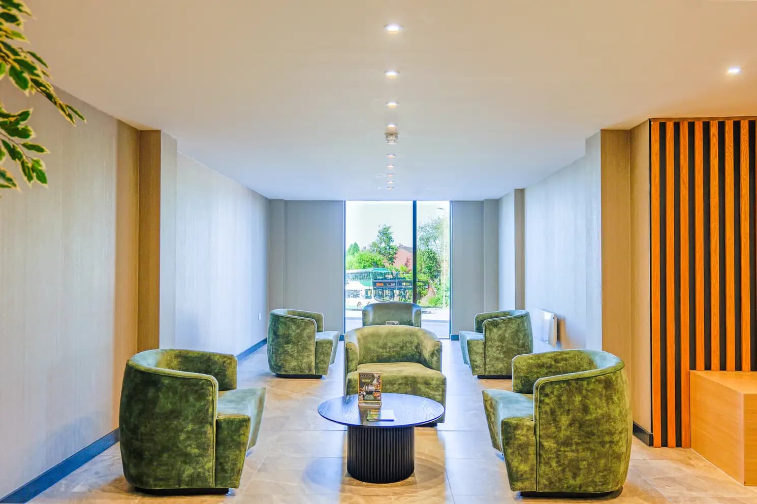 property photo 4 of 14