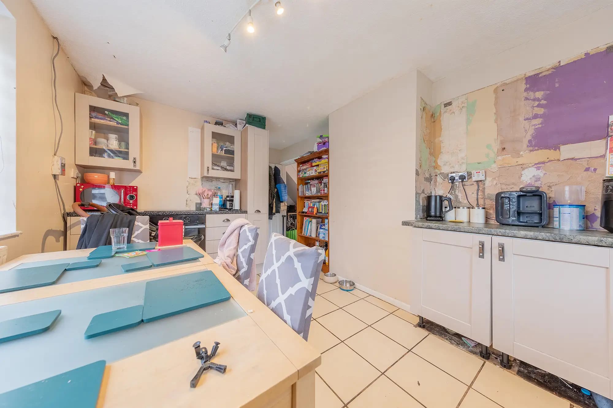 property photo 5 of 19