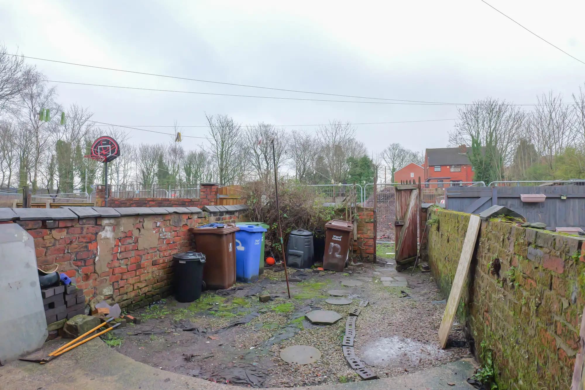 property photo 19 of 24