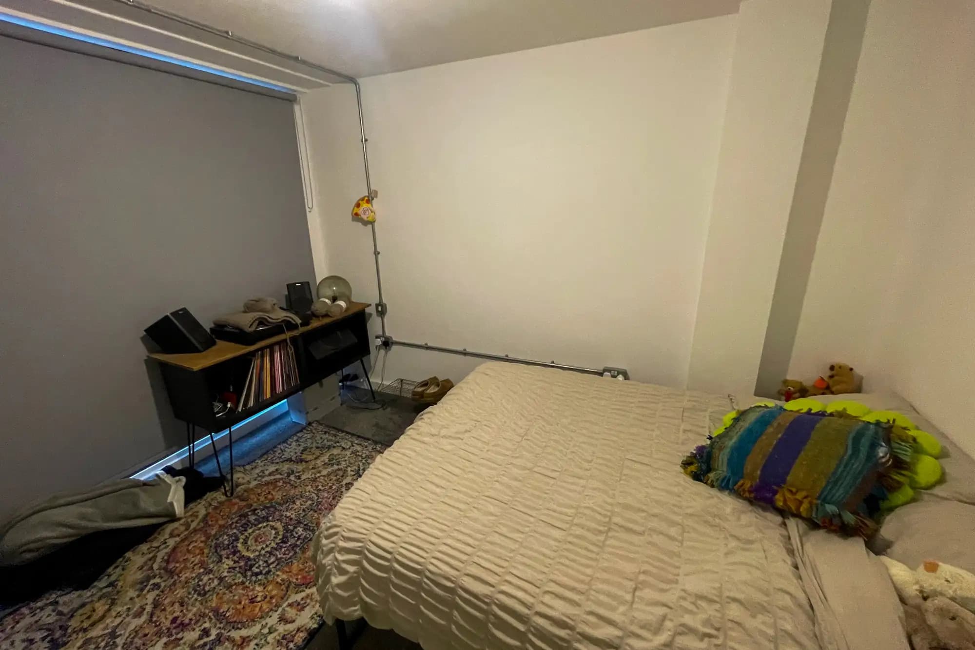 property photo 8 of 17