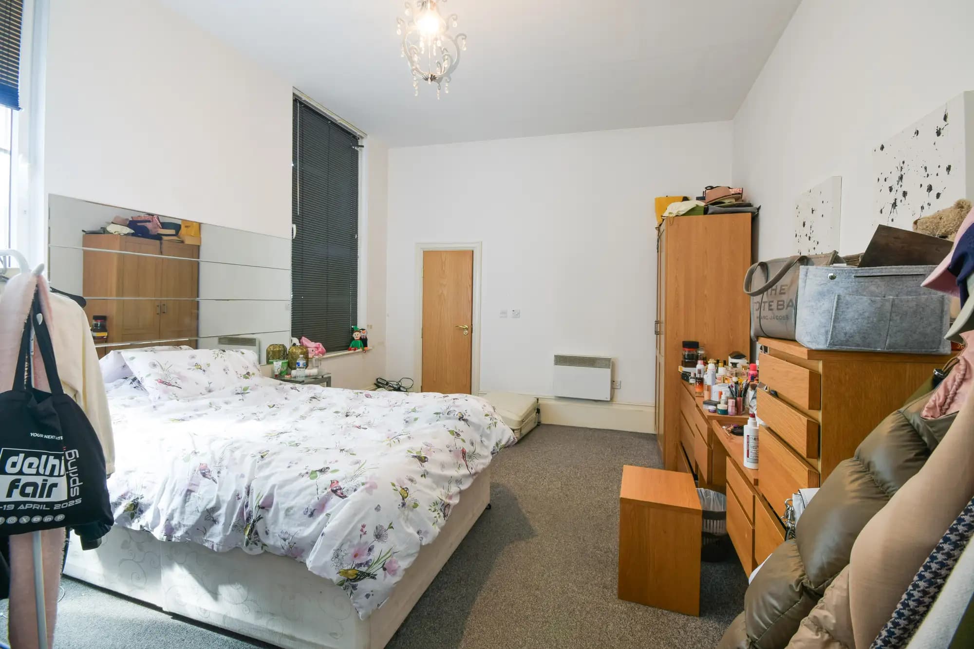 property photo 9 of 19