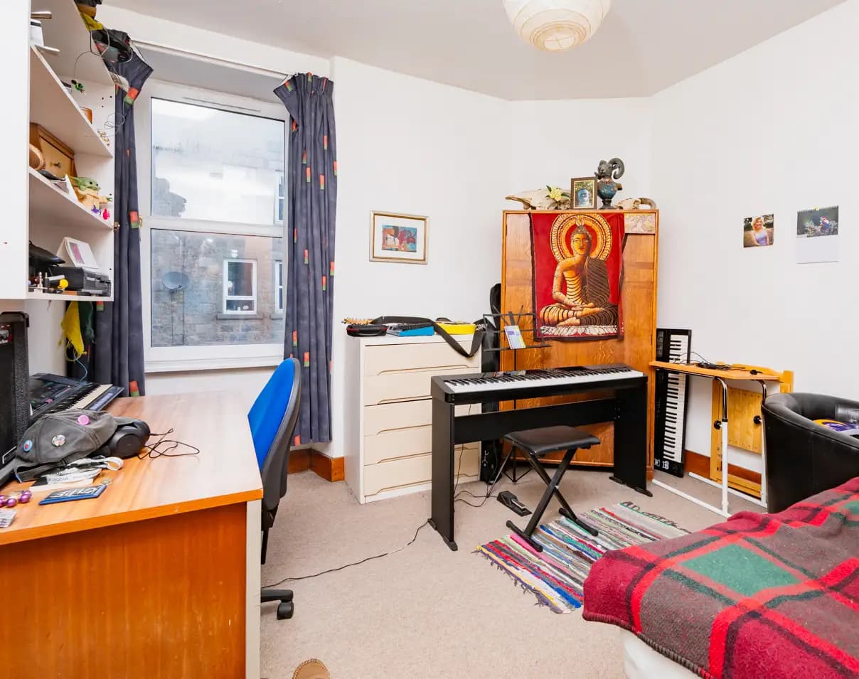 property photo 15 of 19