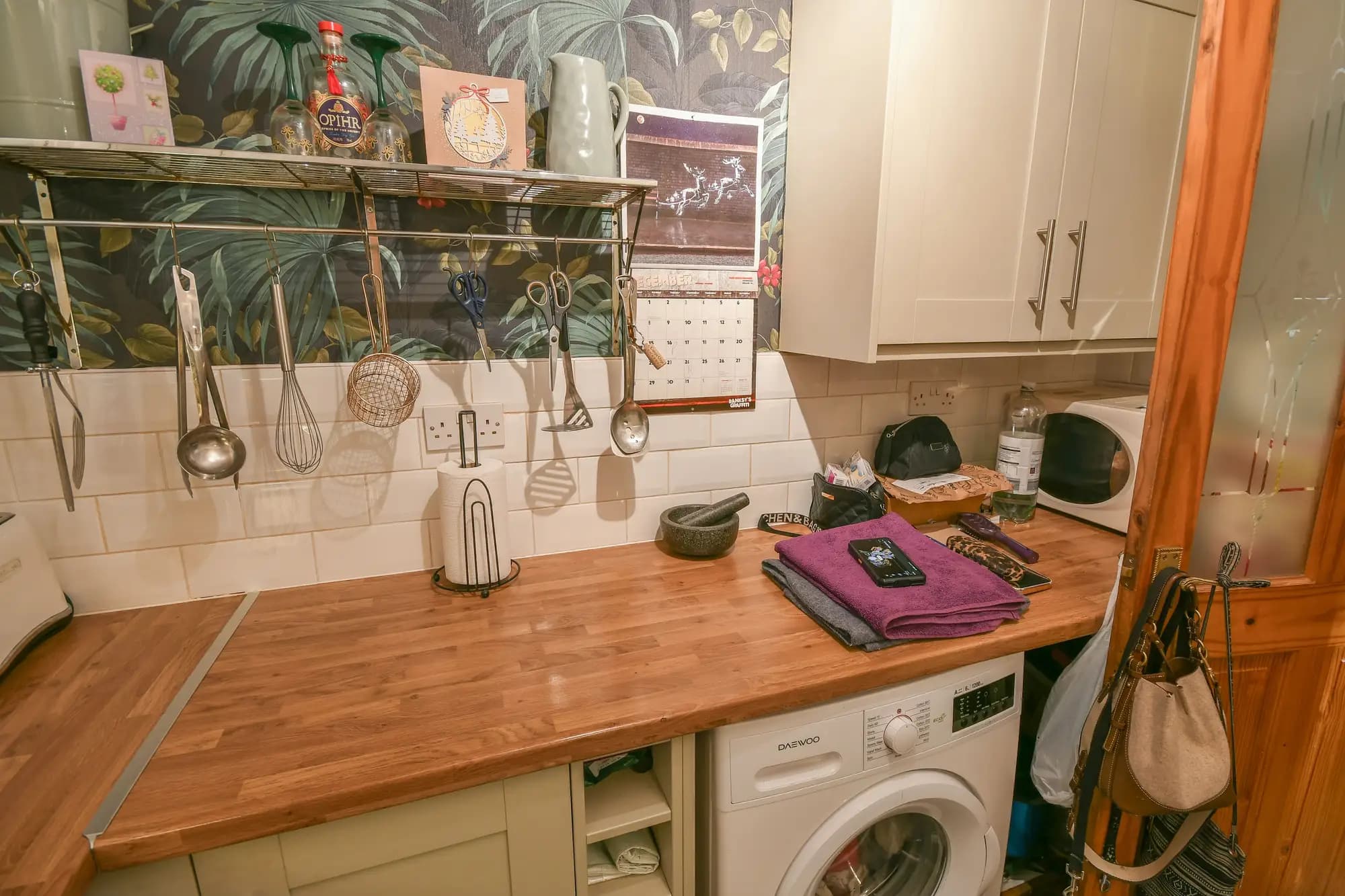 property photo 5 of 14