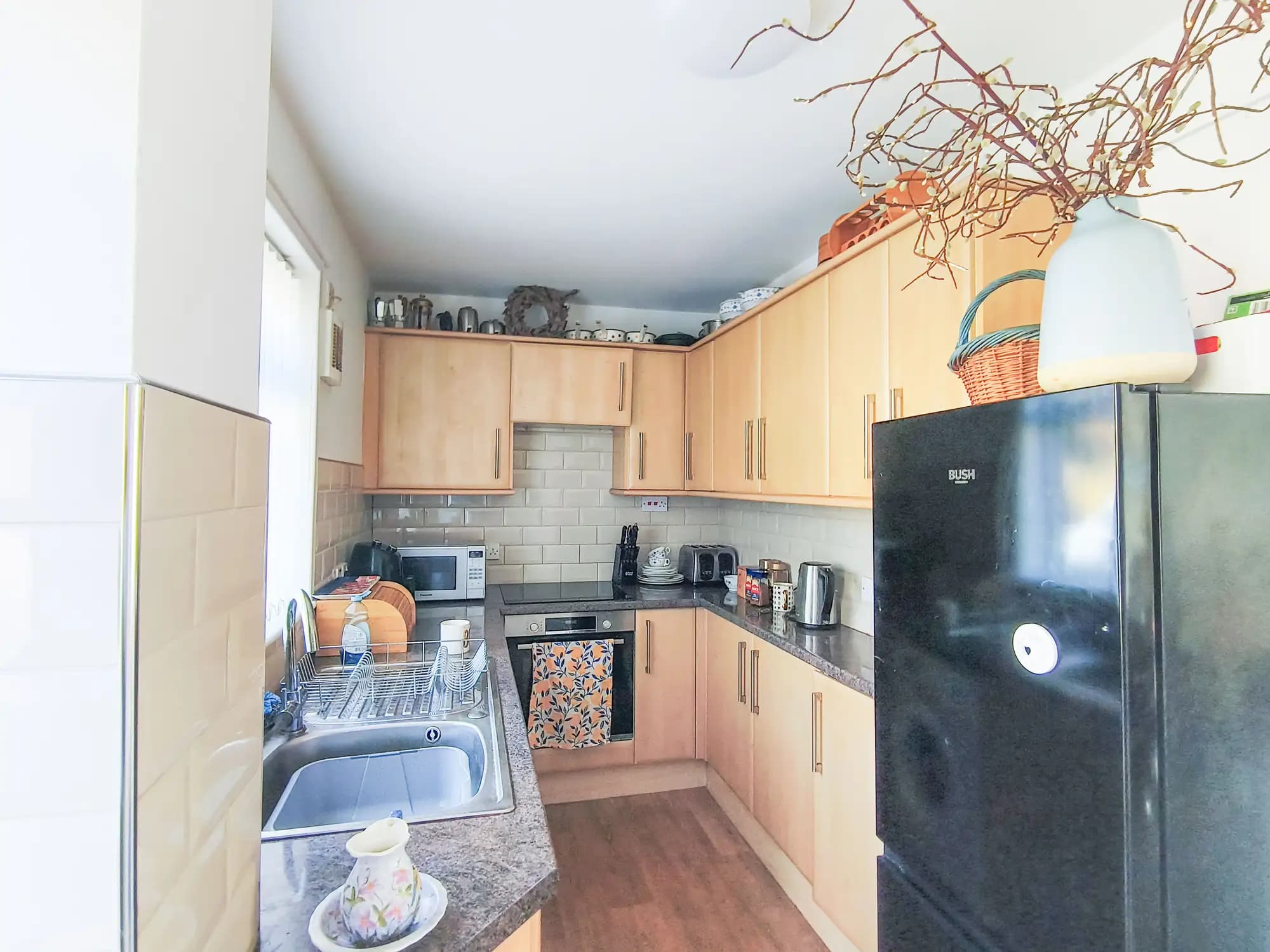 property photo 6 of 14