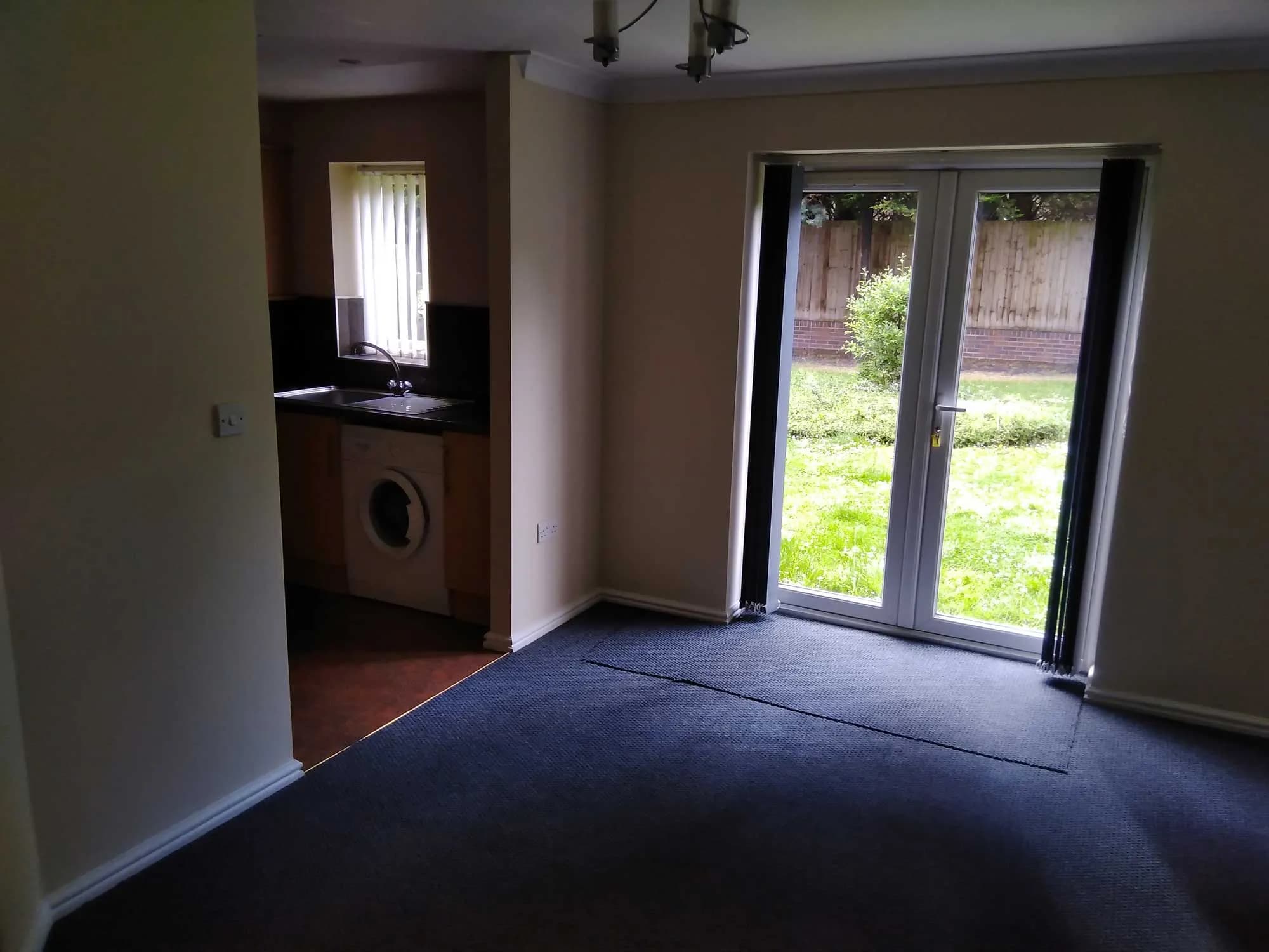 property photo 4 of 15