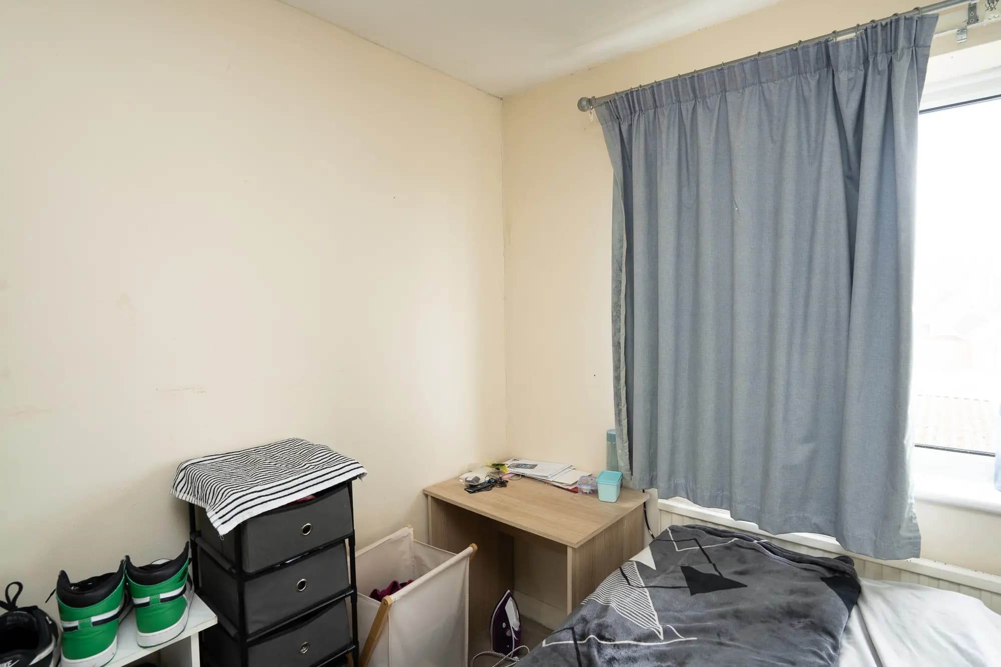 property photo 13 of 27