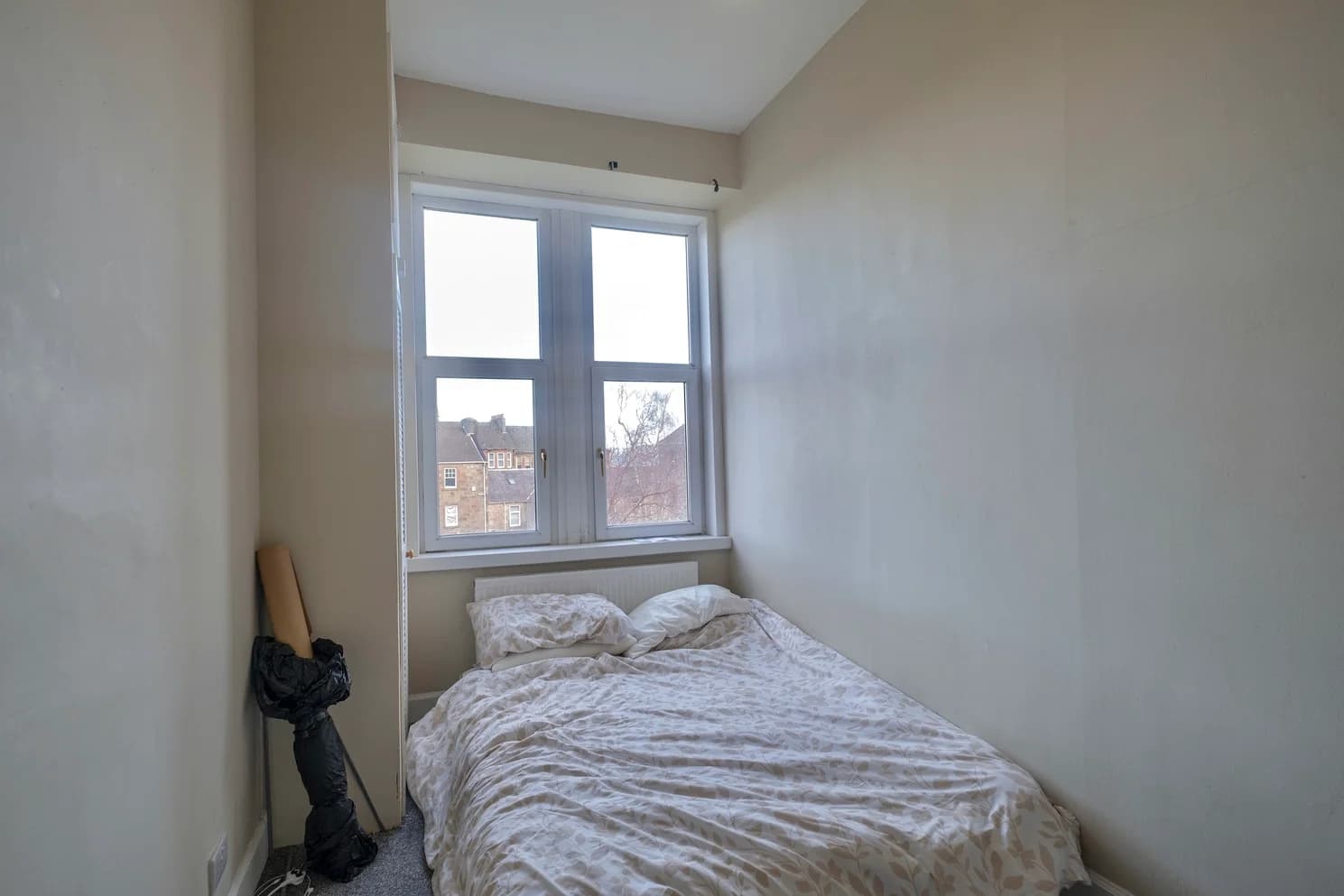 property photo 13 of 17