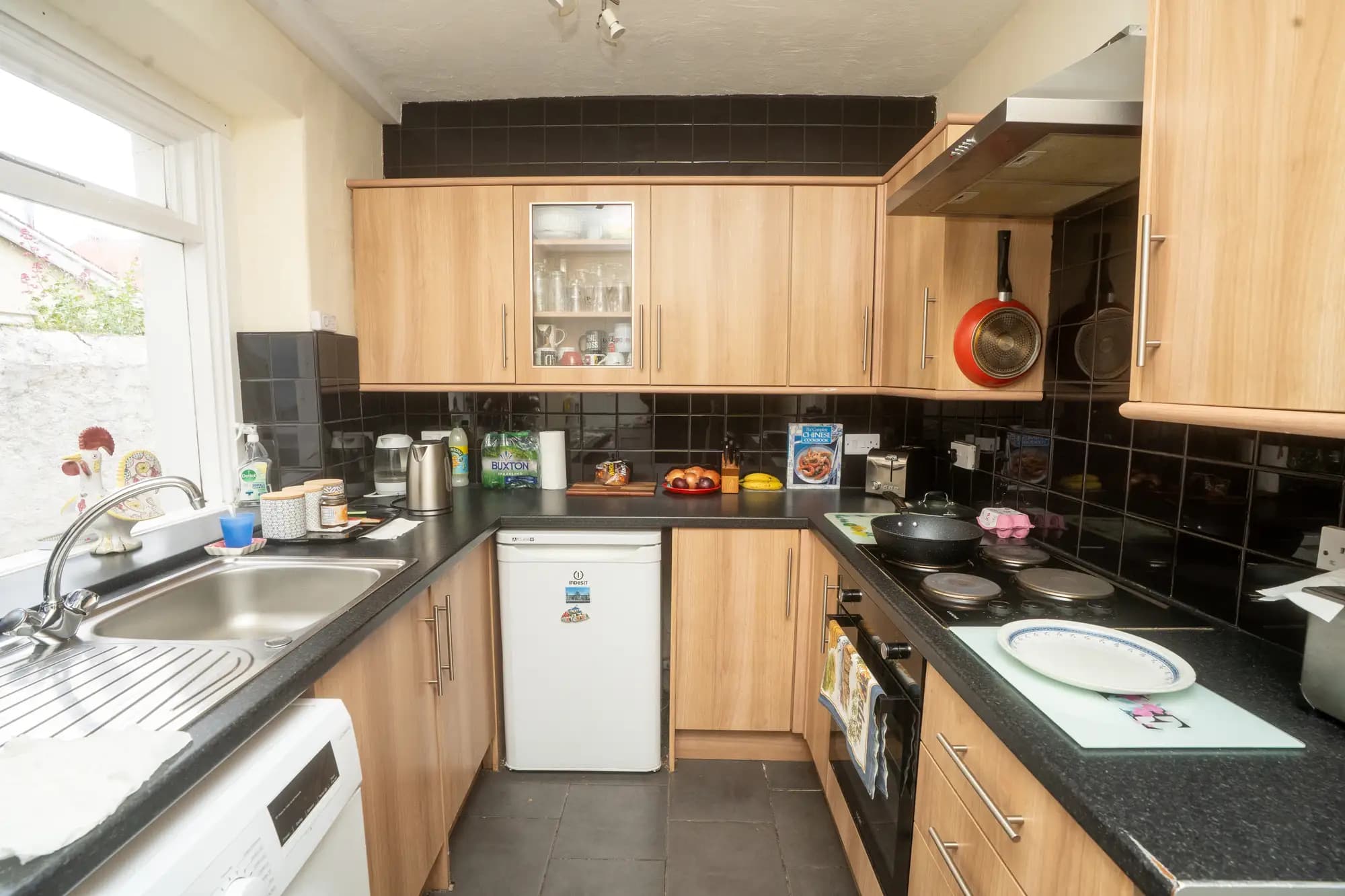 property photo 9 of 44