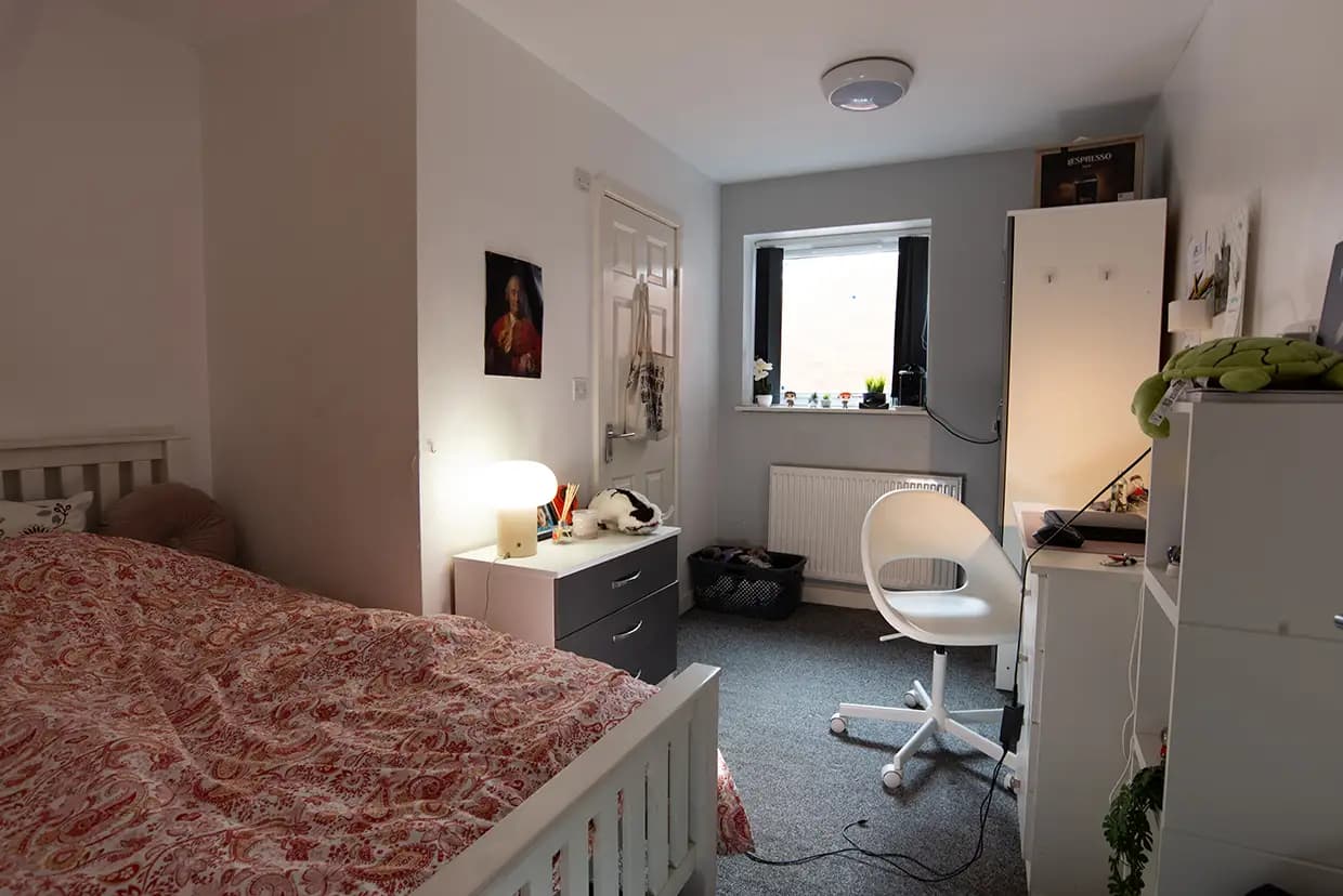 property photo 27 of 37