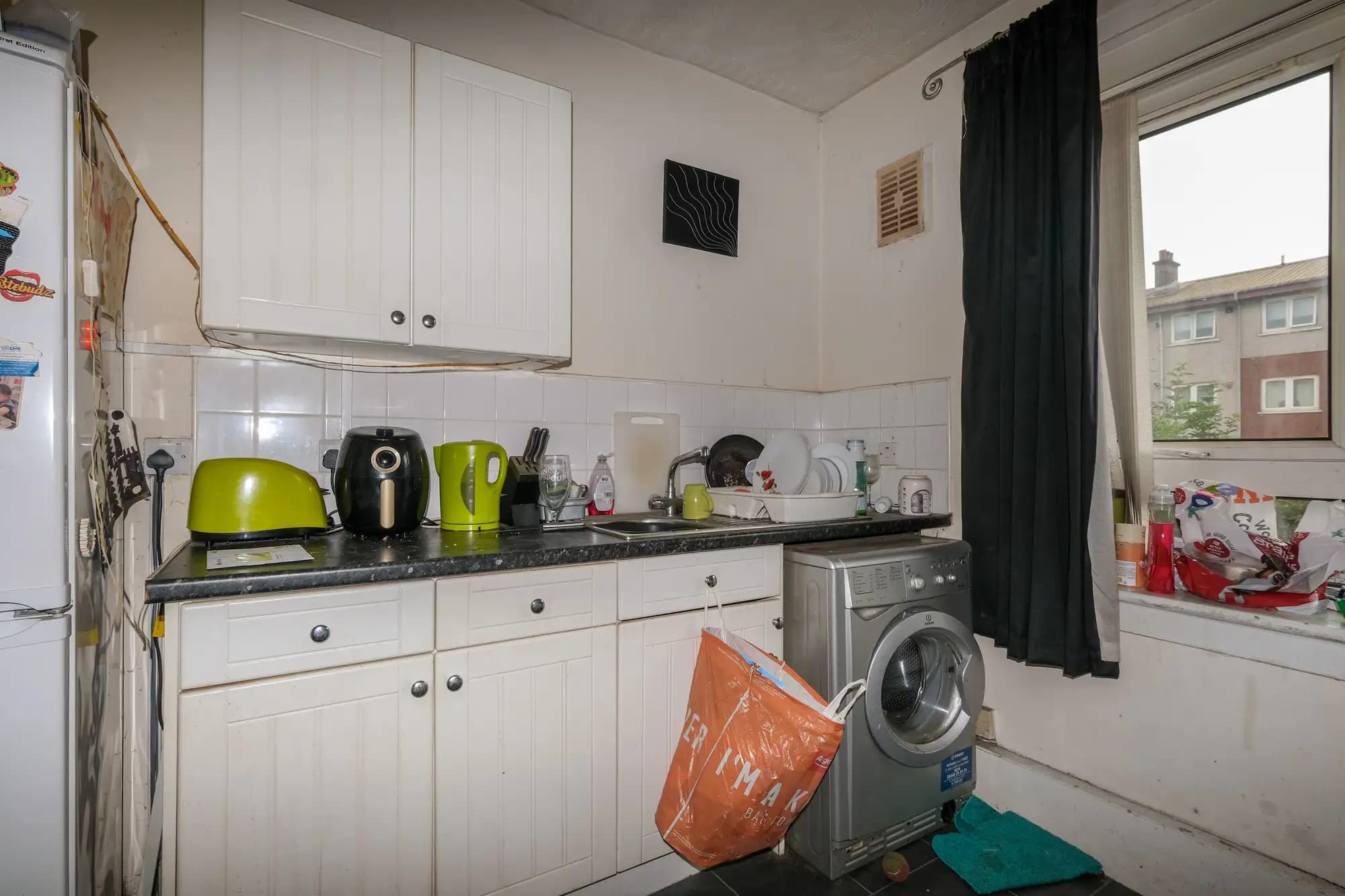 property photo 6 of 16