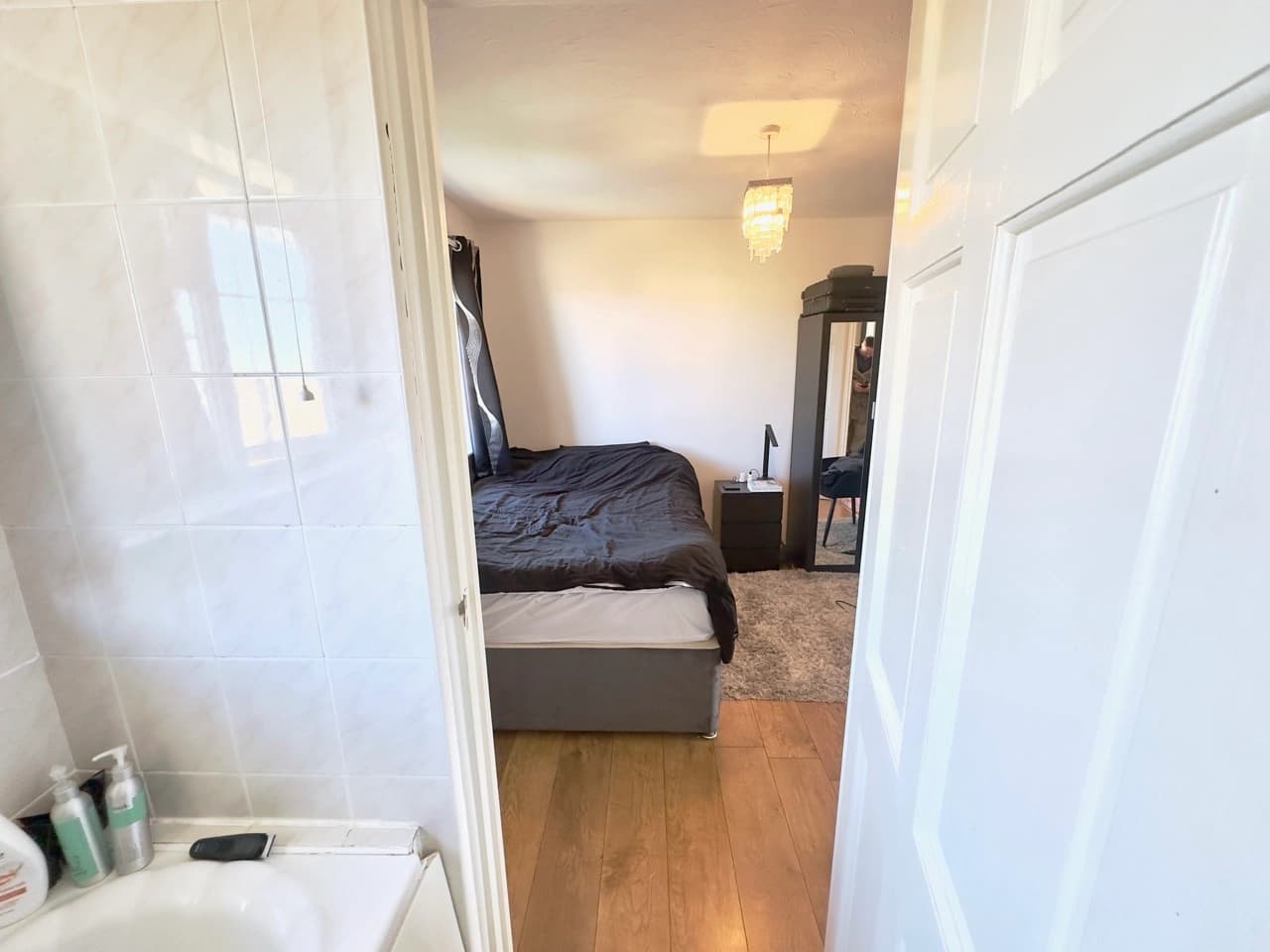 property photo 9 of 18