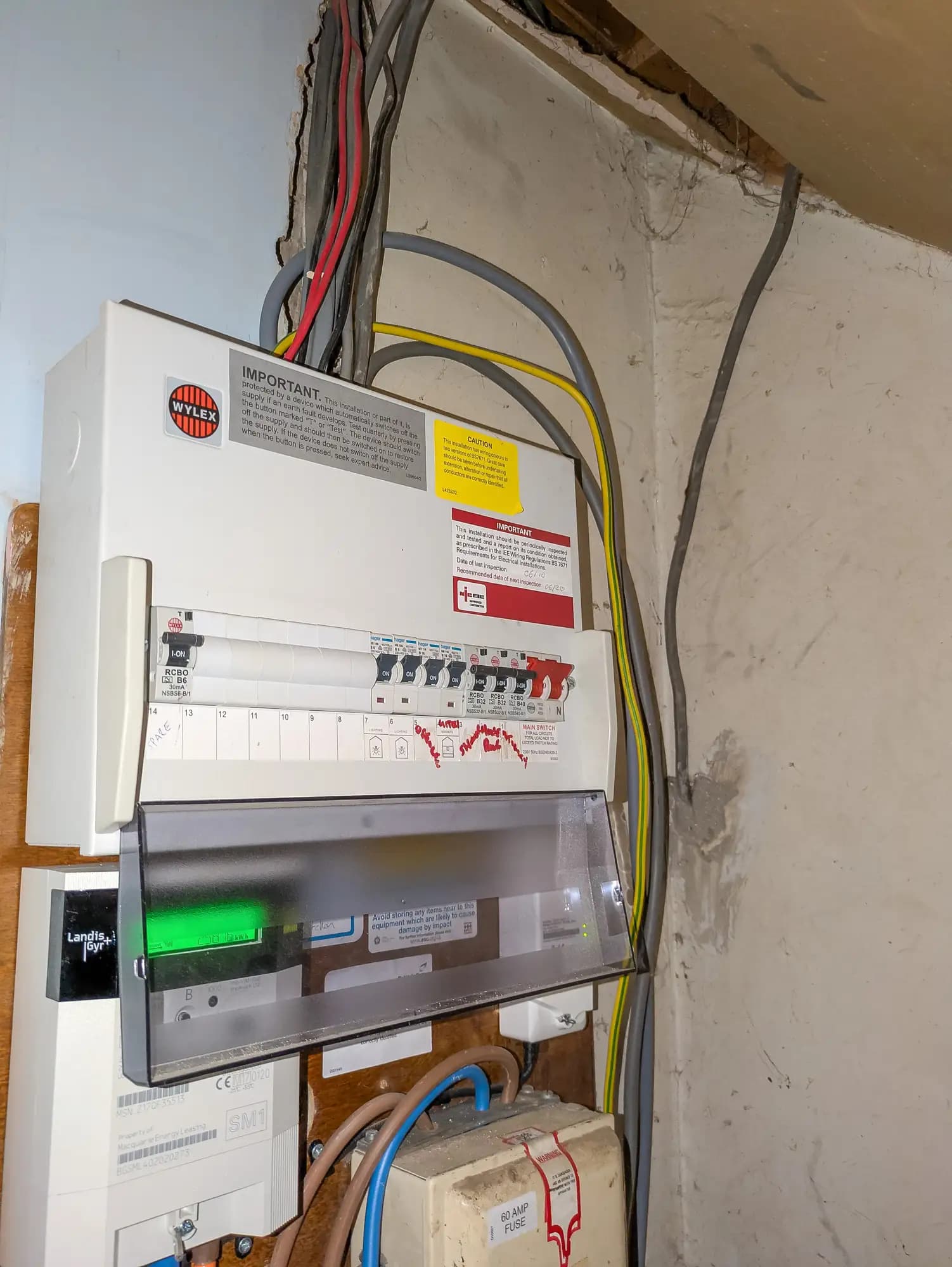 property photo 20 of 28