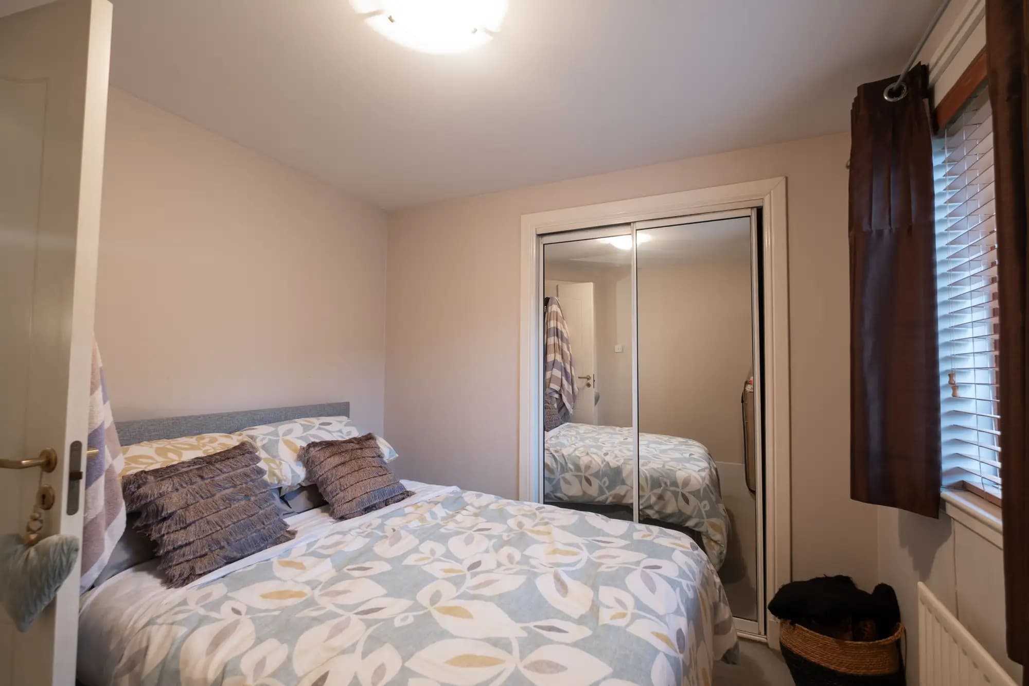 property photo 20 of 34