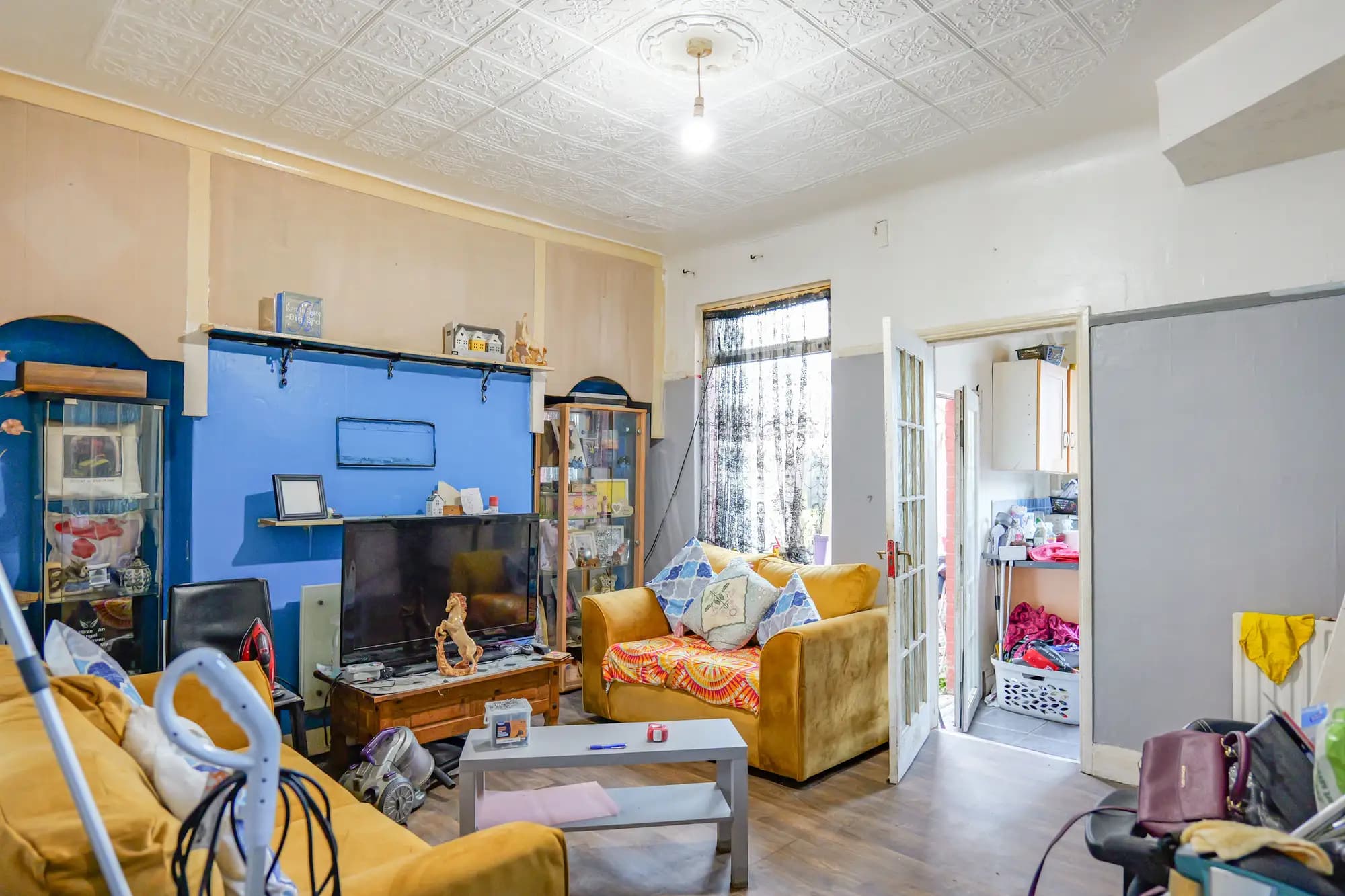 property photo 3 of 25