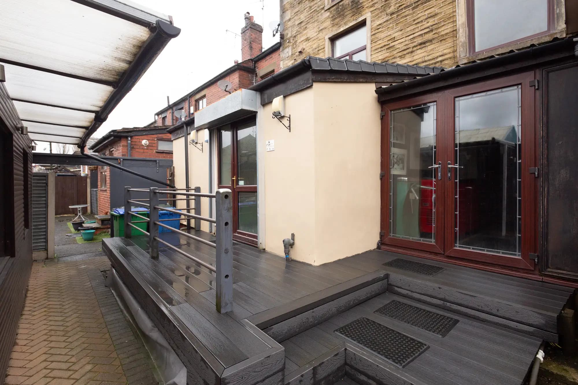 property photo 18 of 21