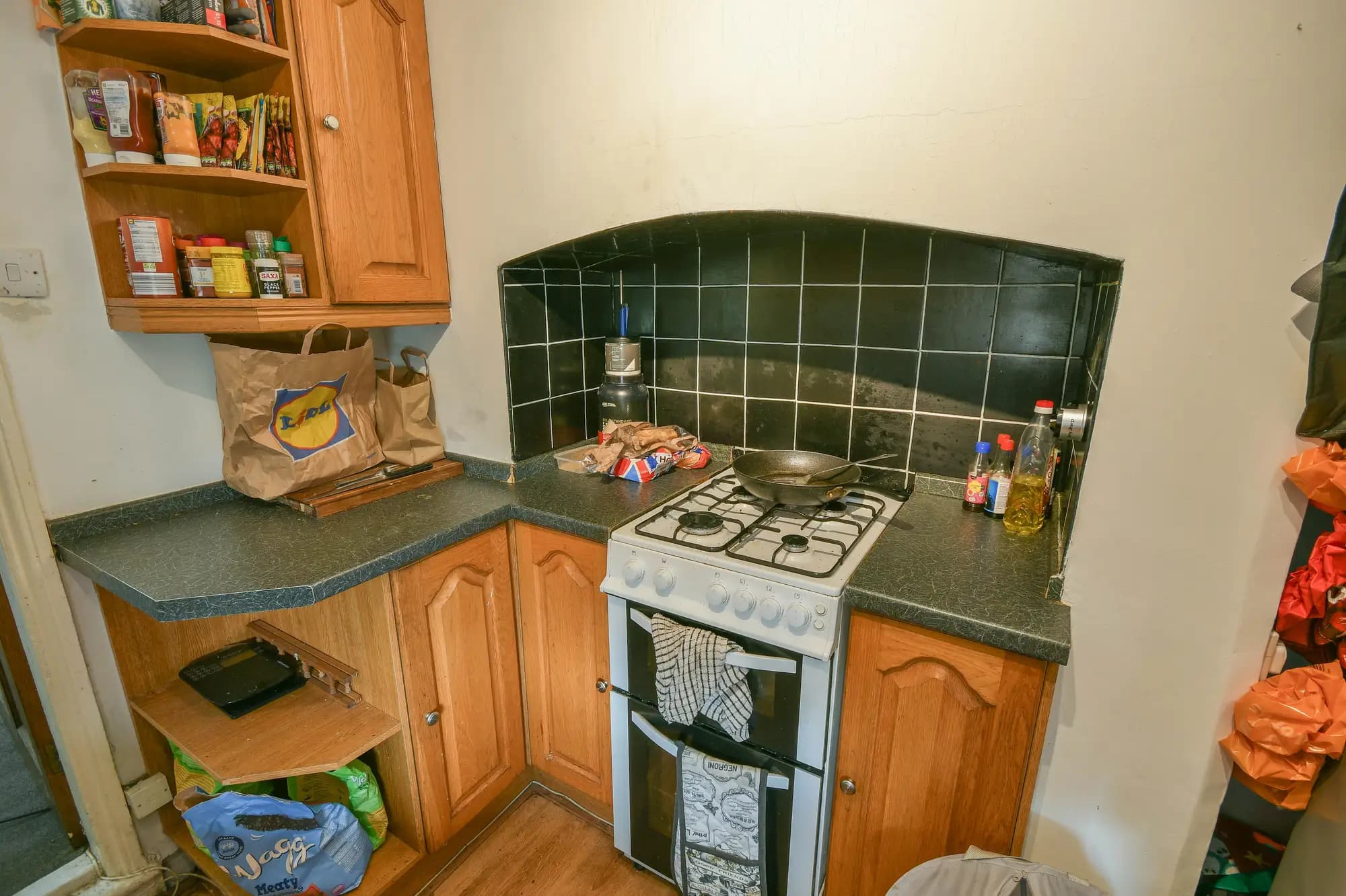 property photo 6 of 13