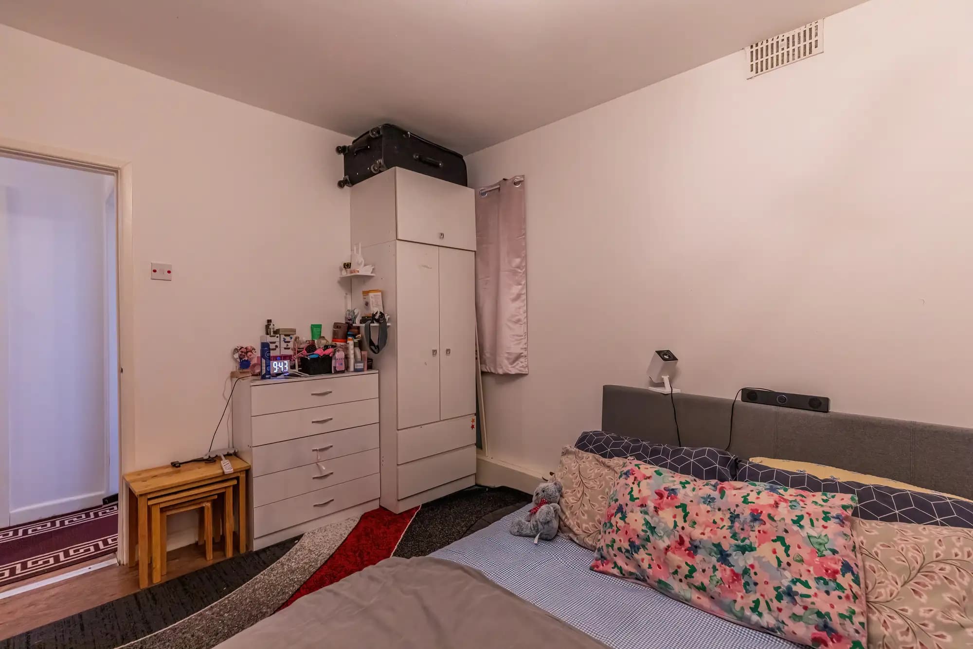property photo 13 of 19
